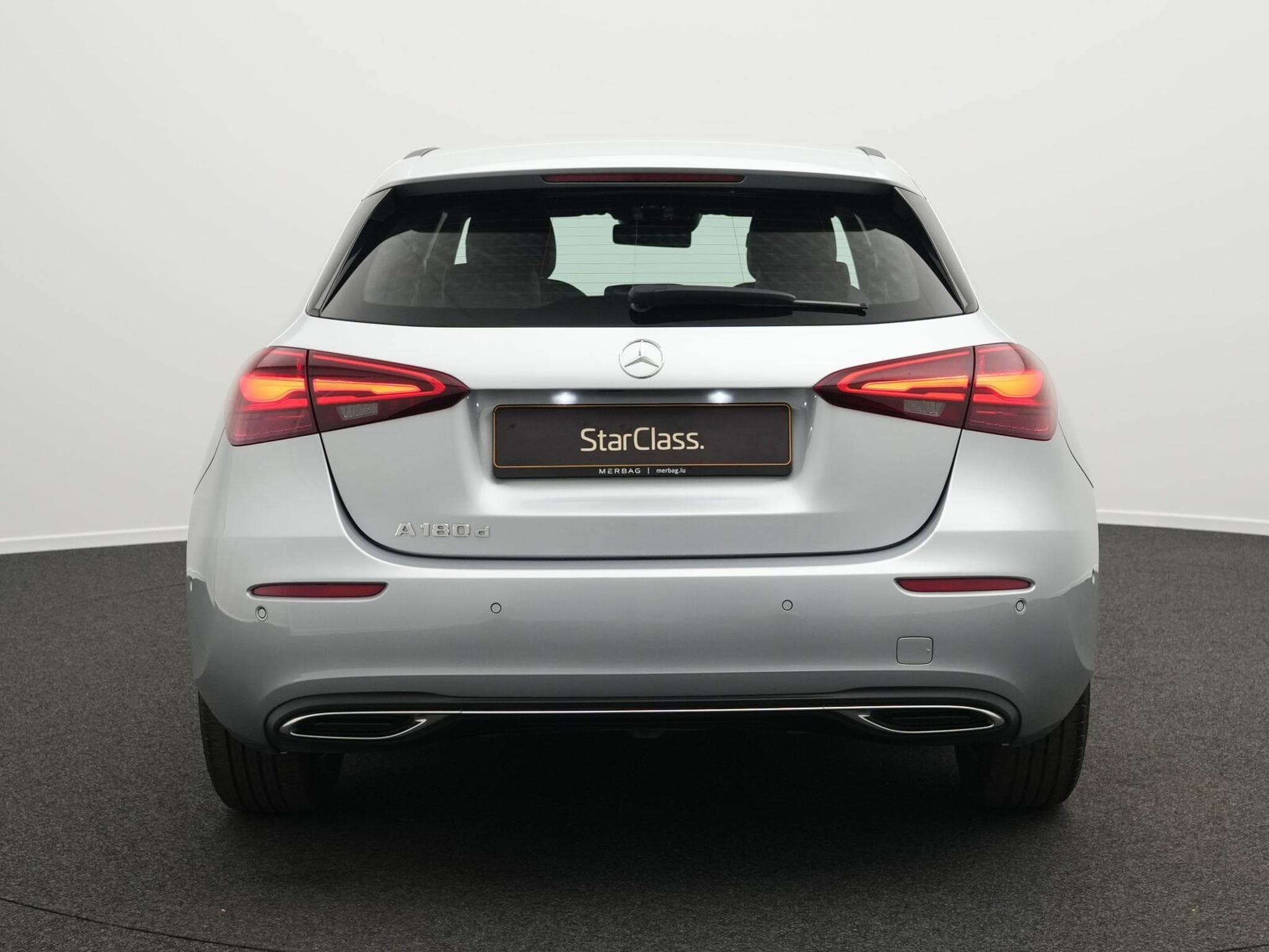 Mercedes A 180 d LED+Kamera+Apple+MBUX (2025) - Photo 4