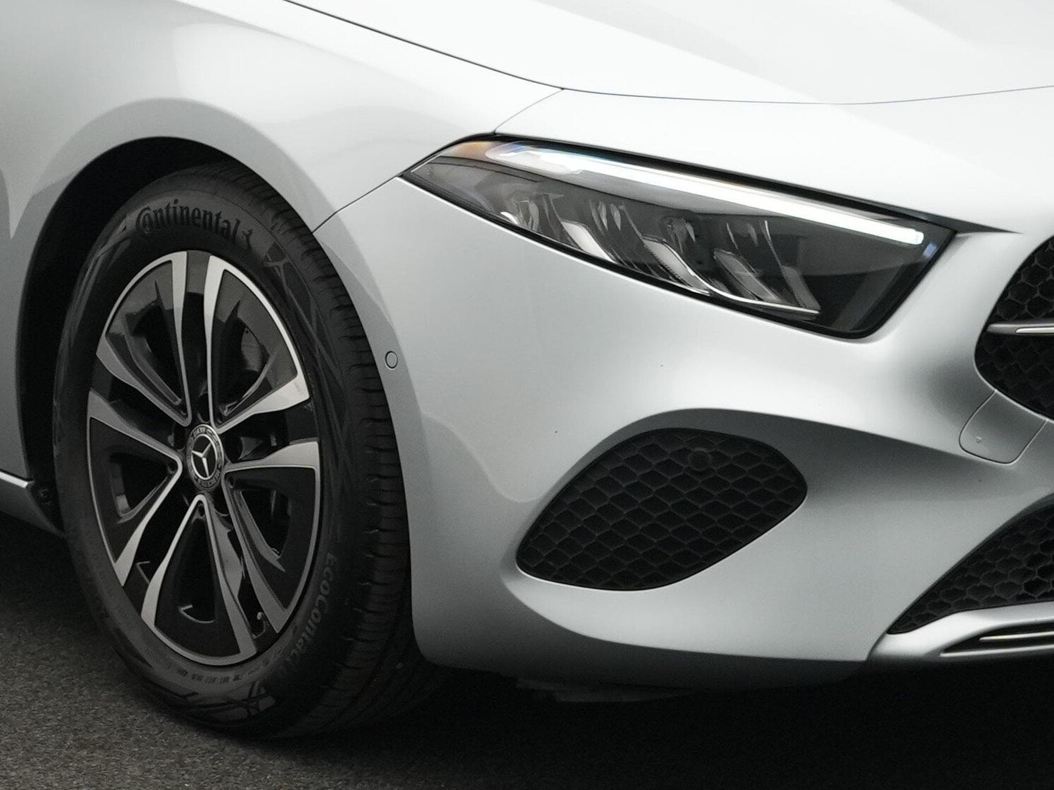 Mercedes A 180 d LED+Kamera+Apple+MBUX (2025) - Photo 7