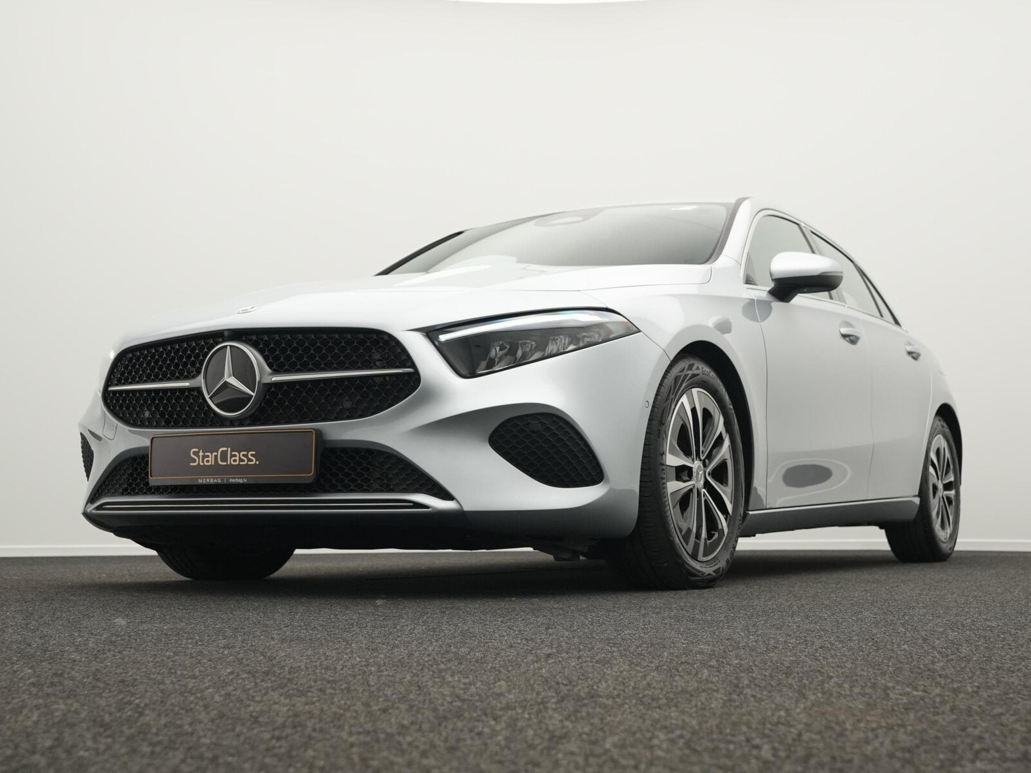 Mercedes A 180 d LED+Kamera+Apple+MBUX (2025) - Photo 8