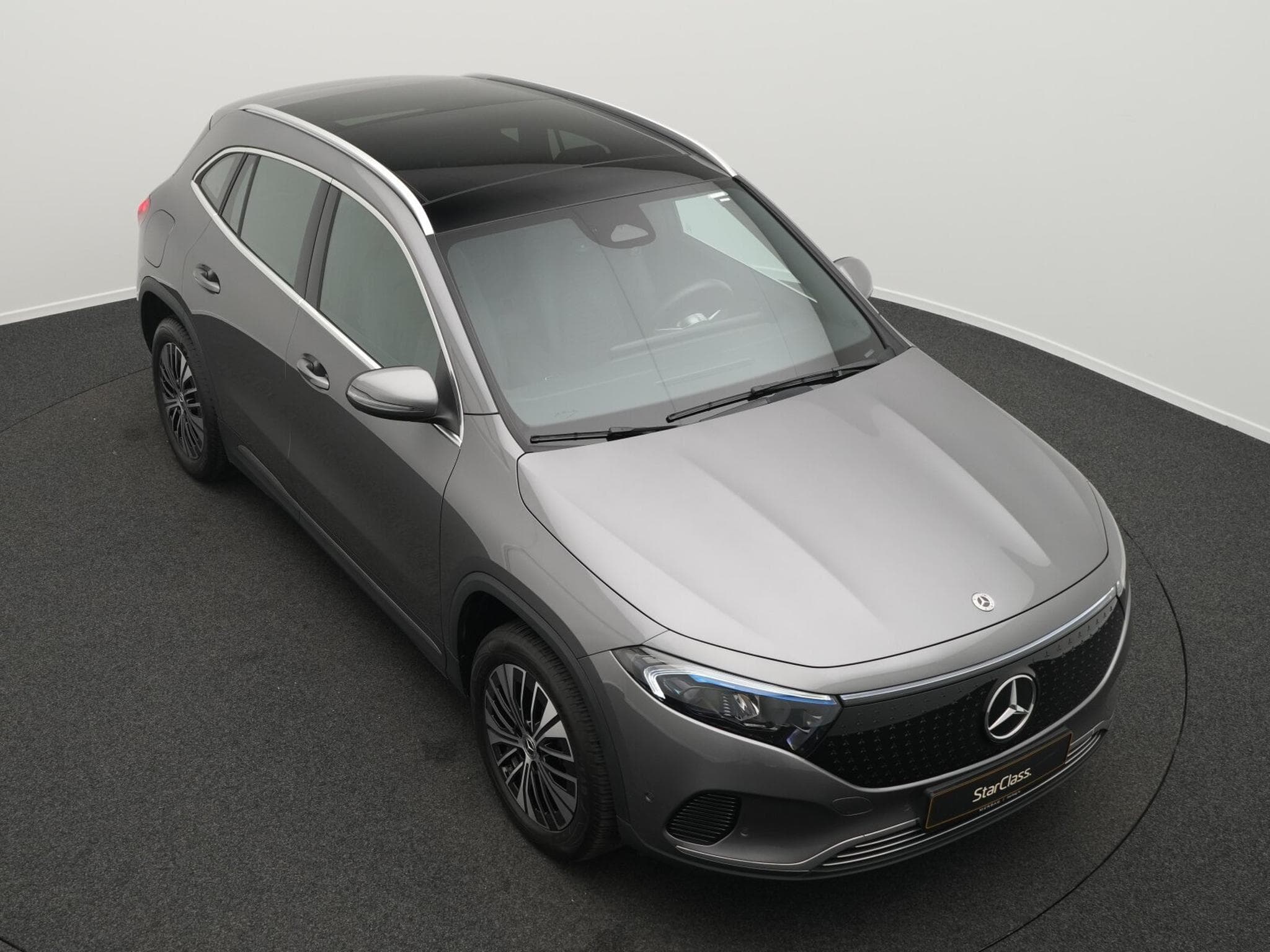 Mercedes EQA + LED+Kamera+Pano+Ambi (2025) - Photo 10