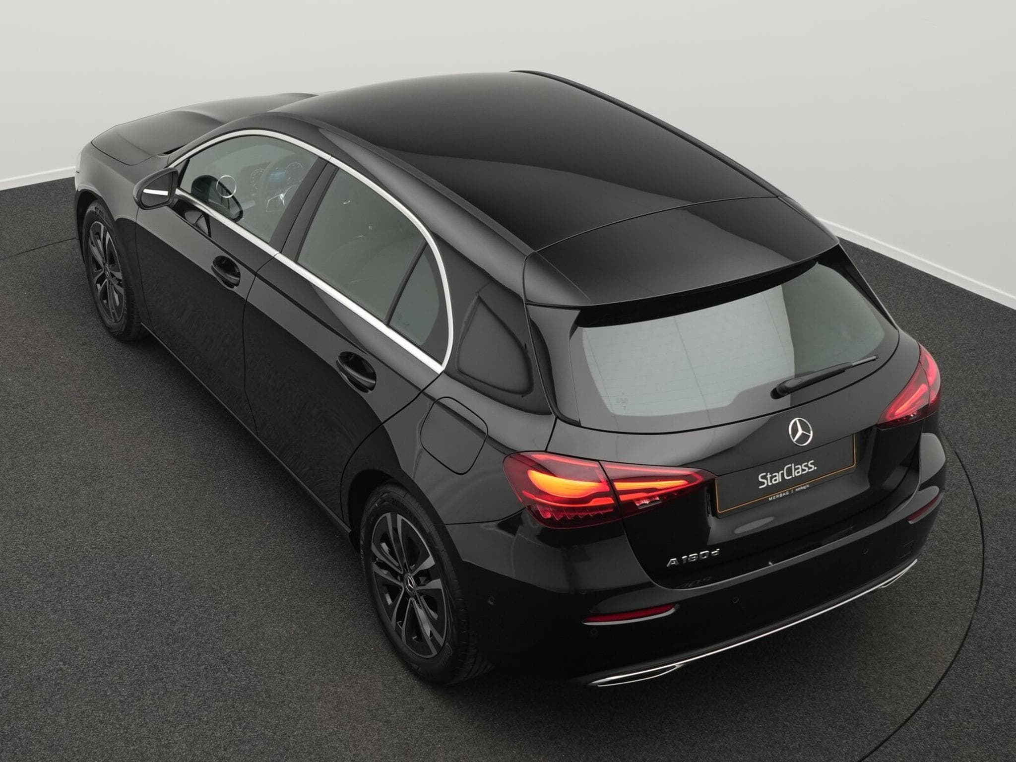 Mercedes A 180 d Kompaktlimousine LED+Kamera+Apple+MBUX (2025) - Photo 11