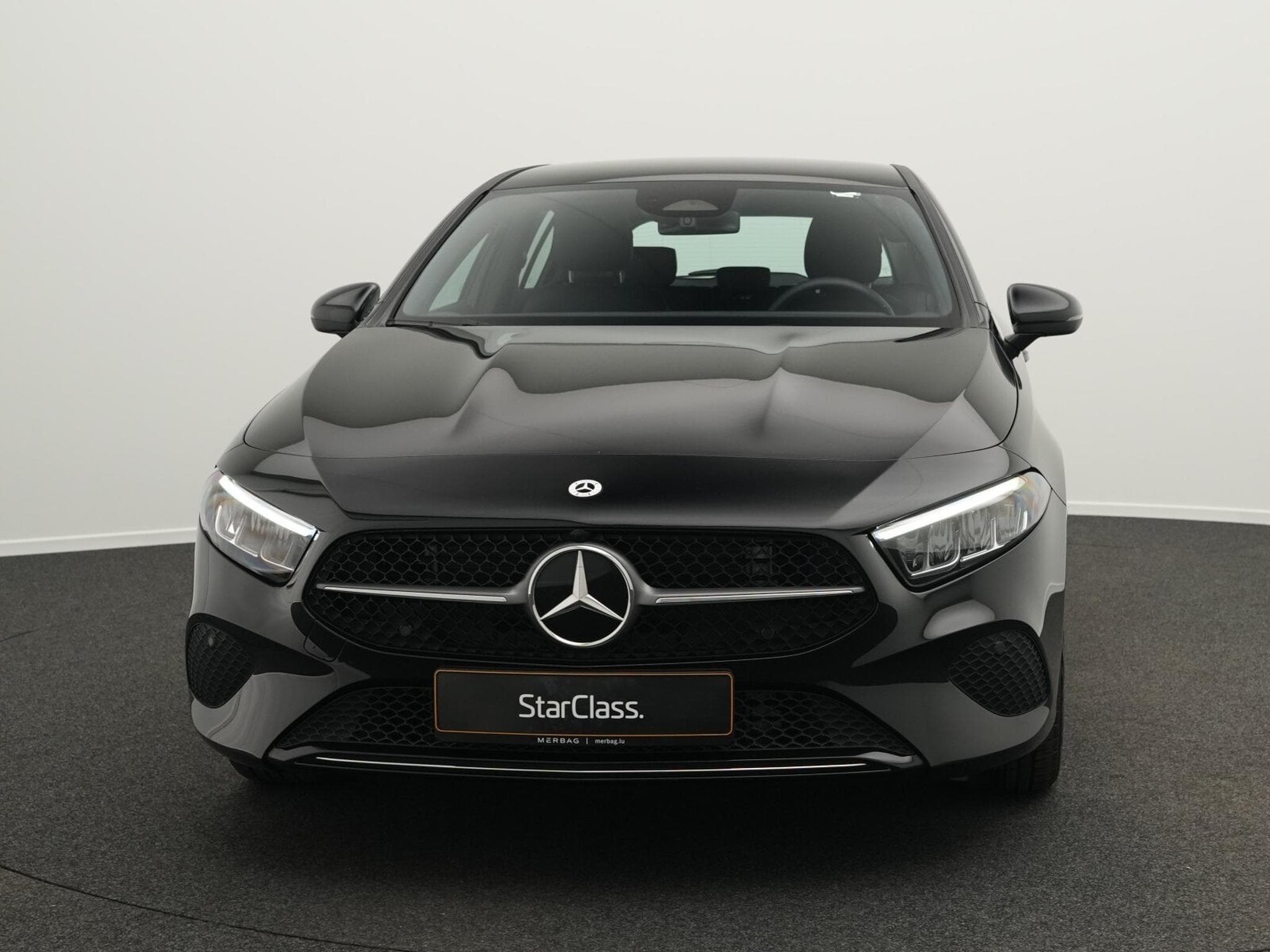 Mercedes A 180 d Kompaktlimousine LED+Kamera+Apple+MBUX (2025) - Photo 2