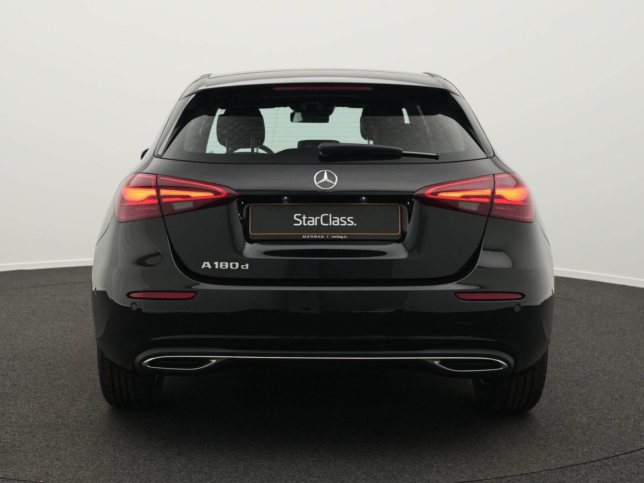 Mercedes A 180 d Kompaktlimousine LED+Kamera+Apple+MBUX (2025) - Photo 4