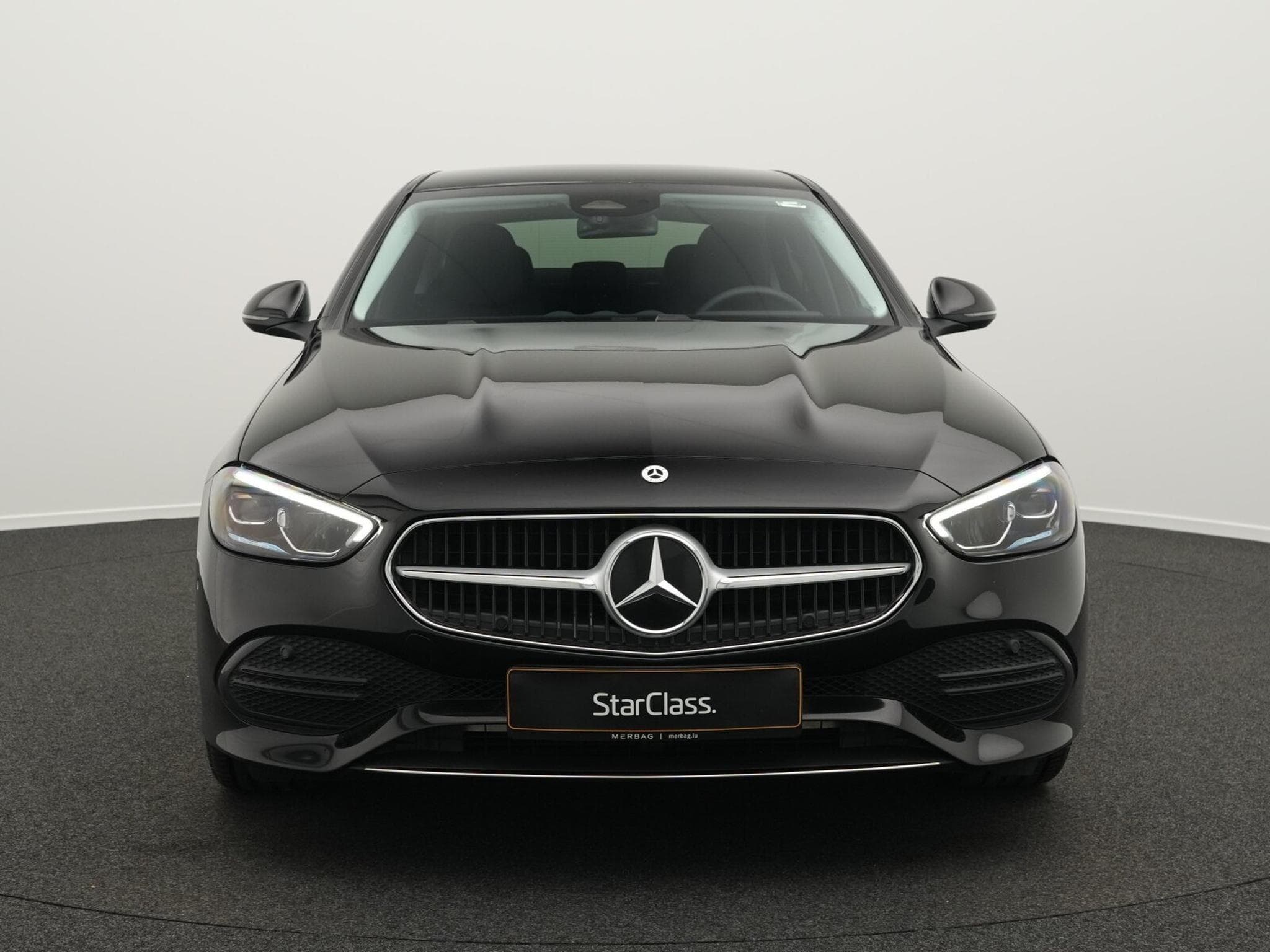 Mercedes C 200 d LED+AHK+Apple (2025) - Photo 2