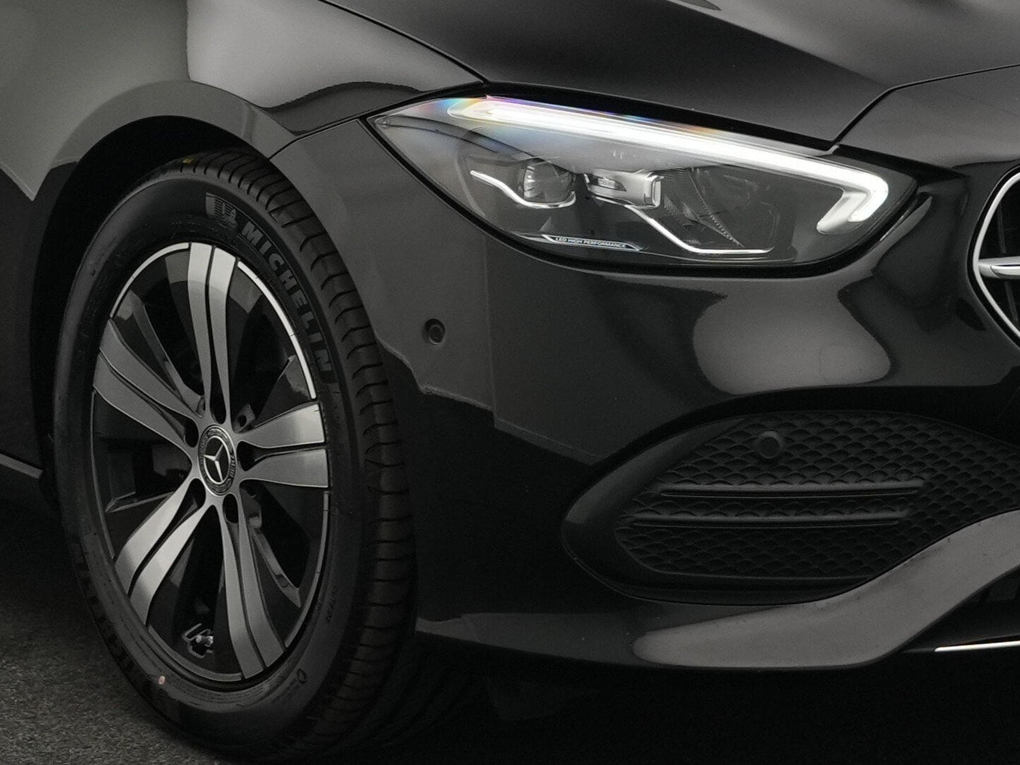 Mercedes C 200 d LED+AHK+Apple (2025) - Photo 7