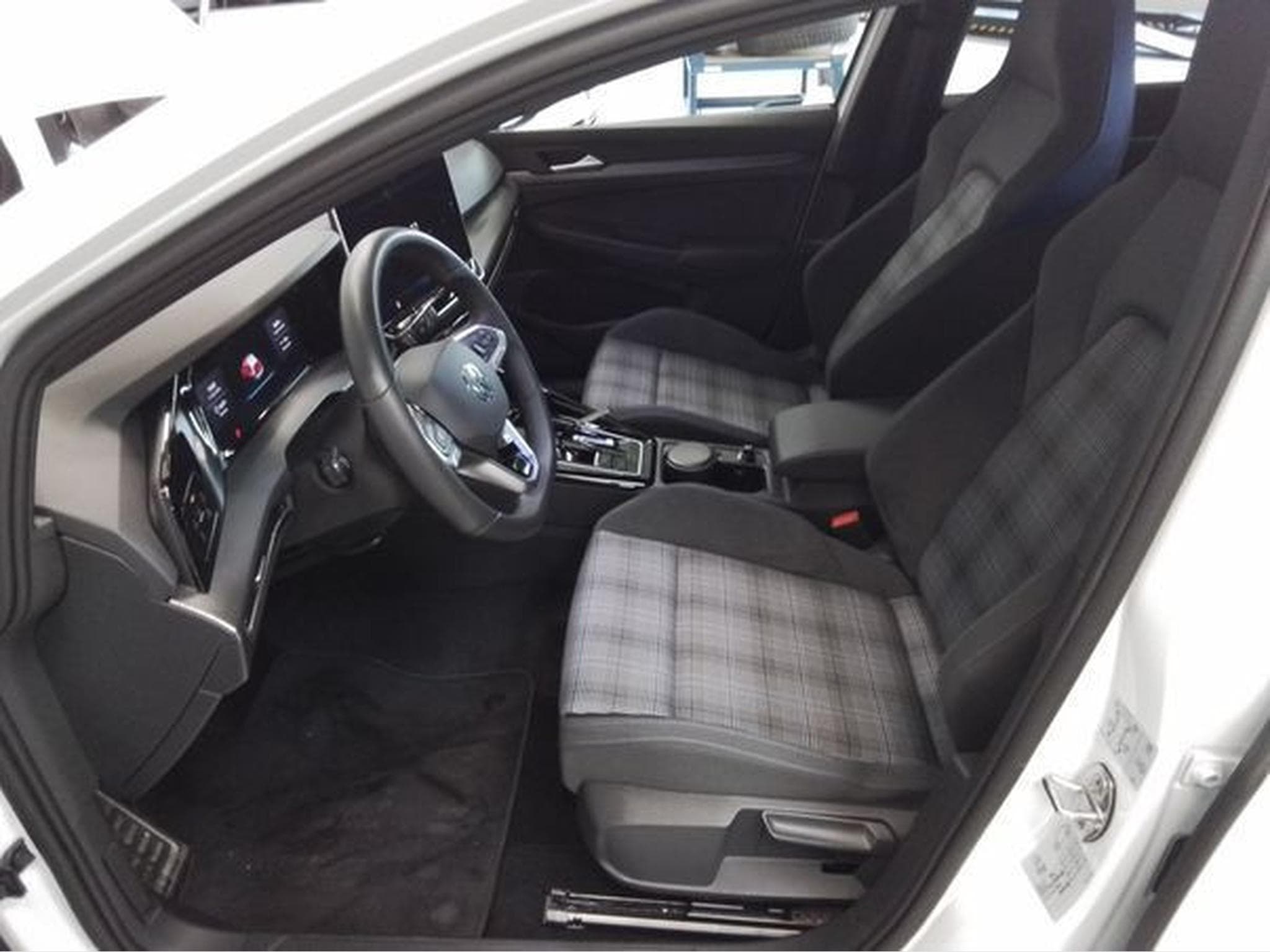 VW Golf GTE PHASE 2  1.5 eHybrid 272 CV DSG 6 * MATRIX * BLACK PACK (2025) - Foto 5