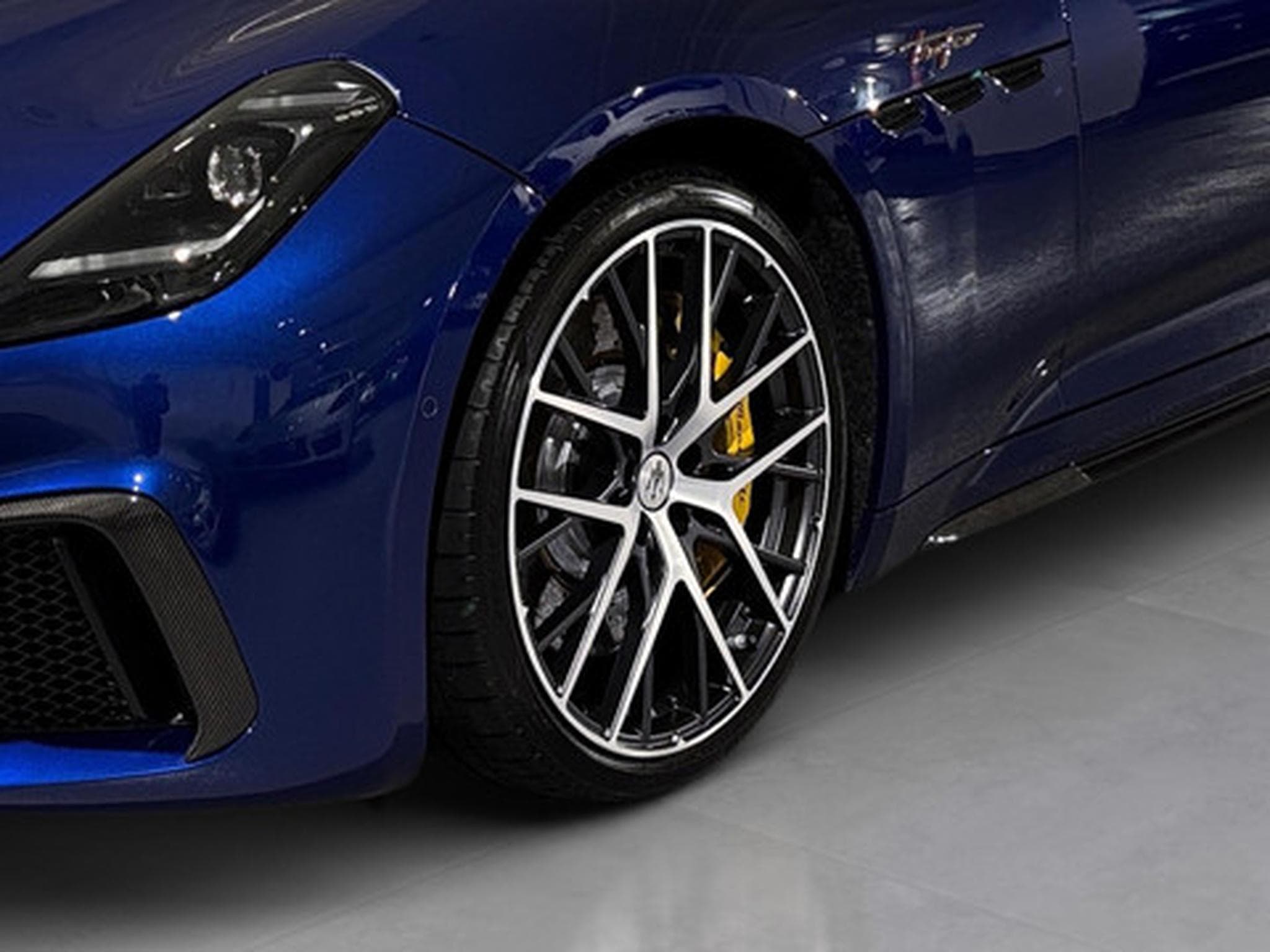 Maserati GranTurismo 3.0 Trofeo 550 PS (2023) - Foto 20