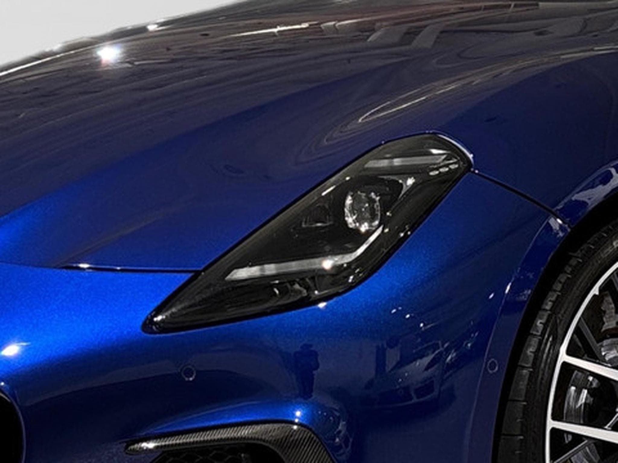 Maserati GranTurismo 3.0 Trofeo 550 PS (2023) - Foto 21