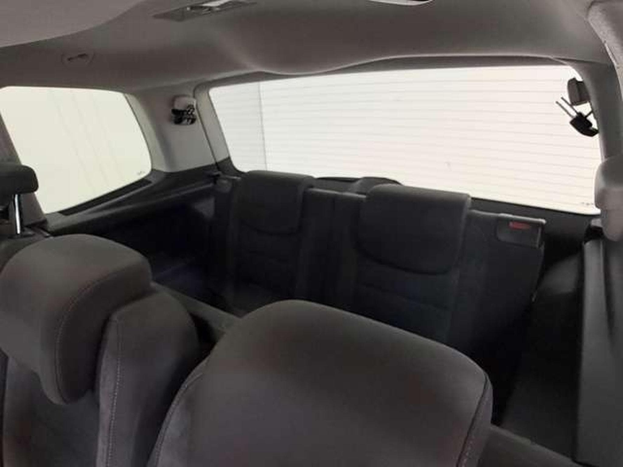 VW Touran Style Comfortline *7-Sitzer *AHK *Navi * (2011) - Foto 11