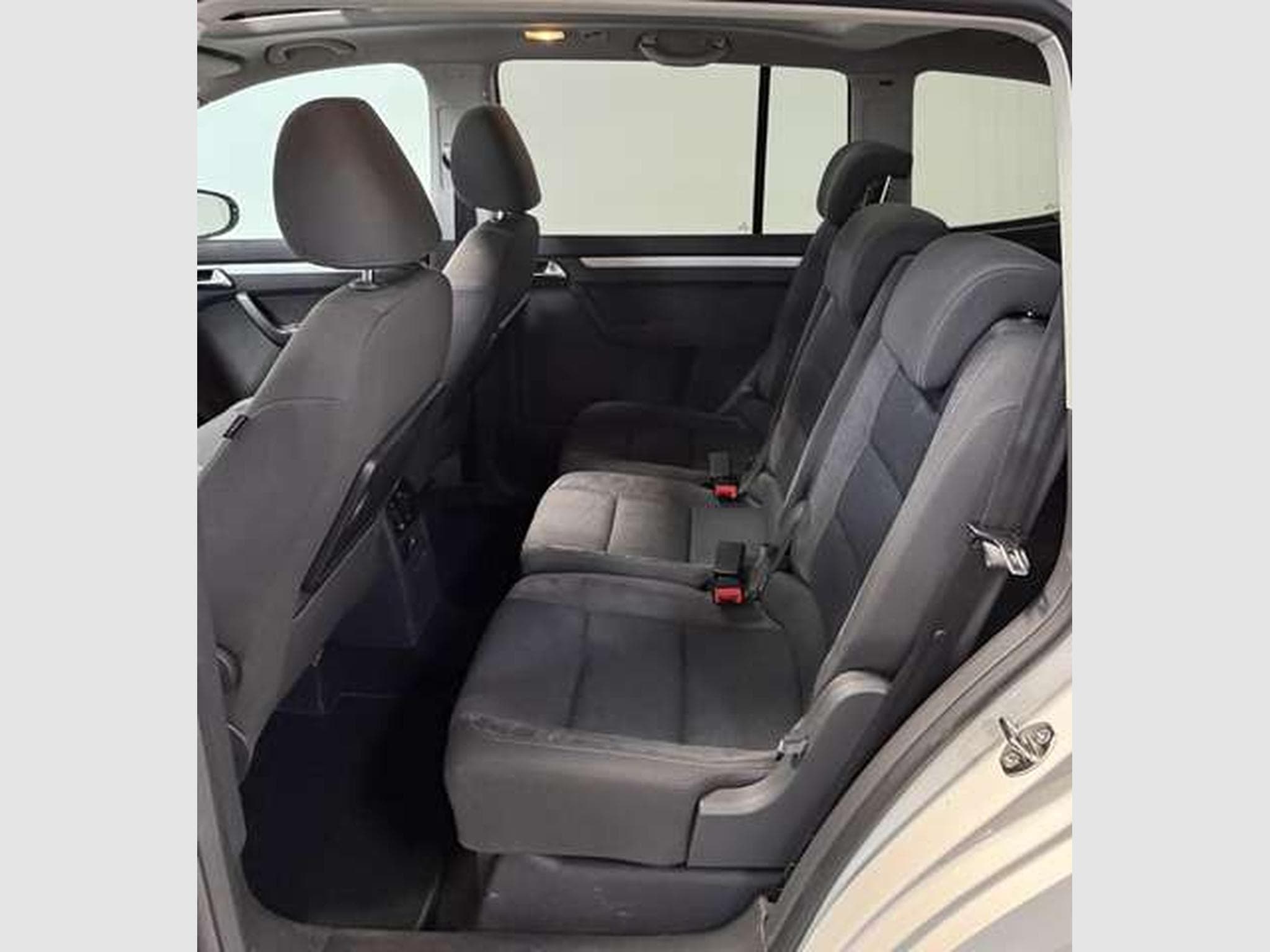 VW Touran Style Comfortline *7-Sitzer *AHK *Navi * (2011) - Foto 8