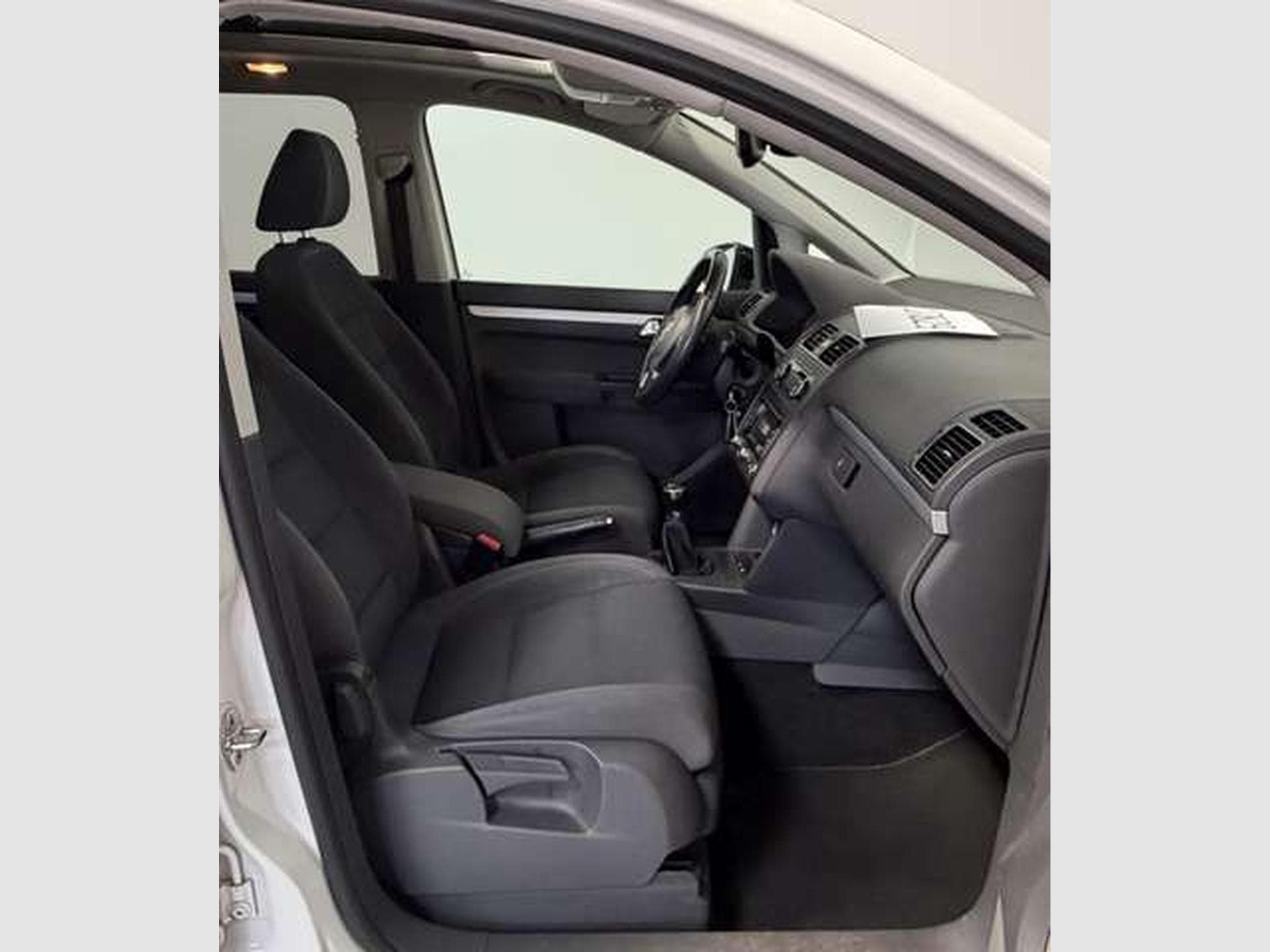 VW Touran Style Comfortline *7-Sitzer *AHK *Navi * (2011) - Foto 9