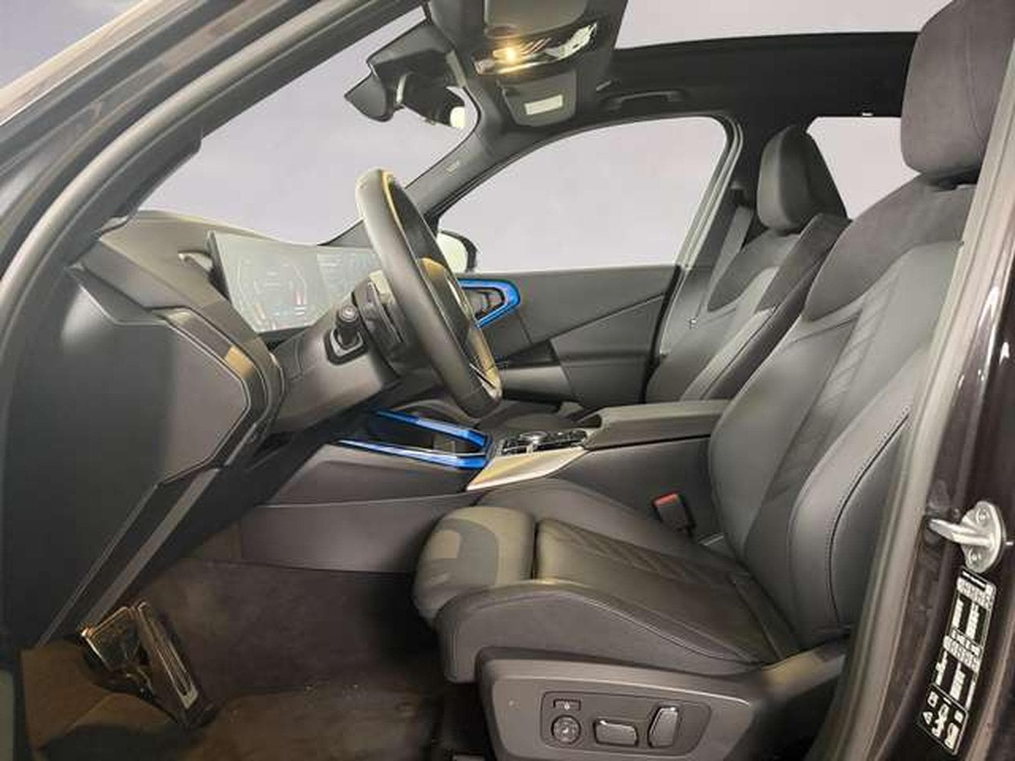 BMW X3 40d xDrive HK HiFi DAB LED RFK (2025) - Foto 8