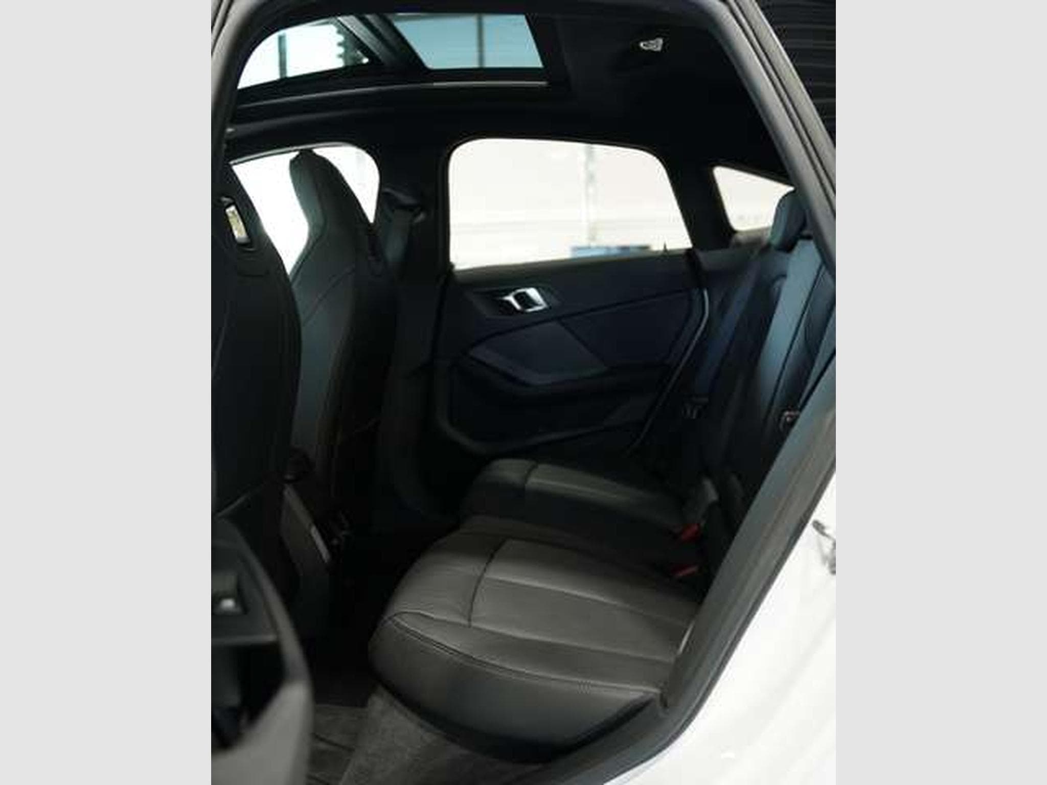 BMW 218 i M Sport *2.H *Sportsitze *H&K (2023) - Foto 20