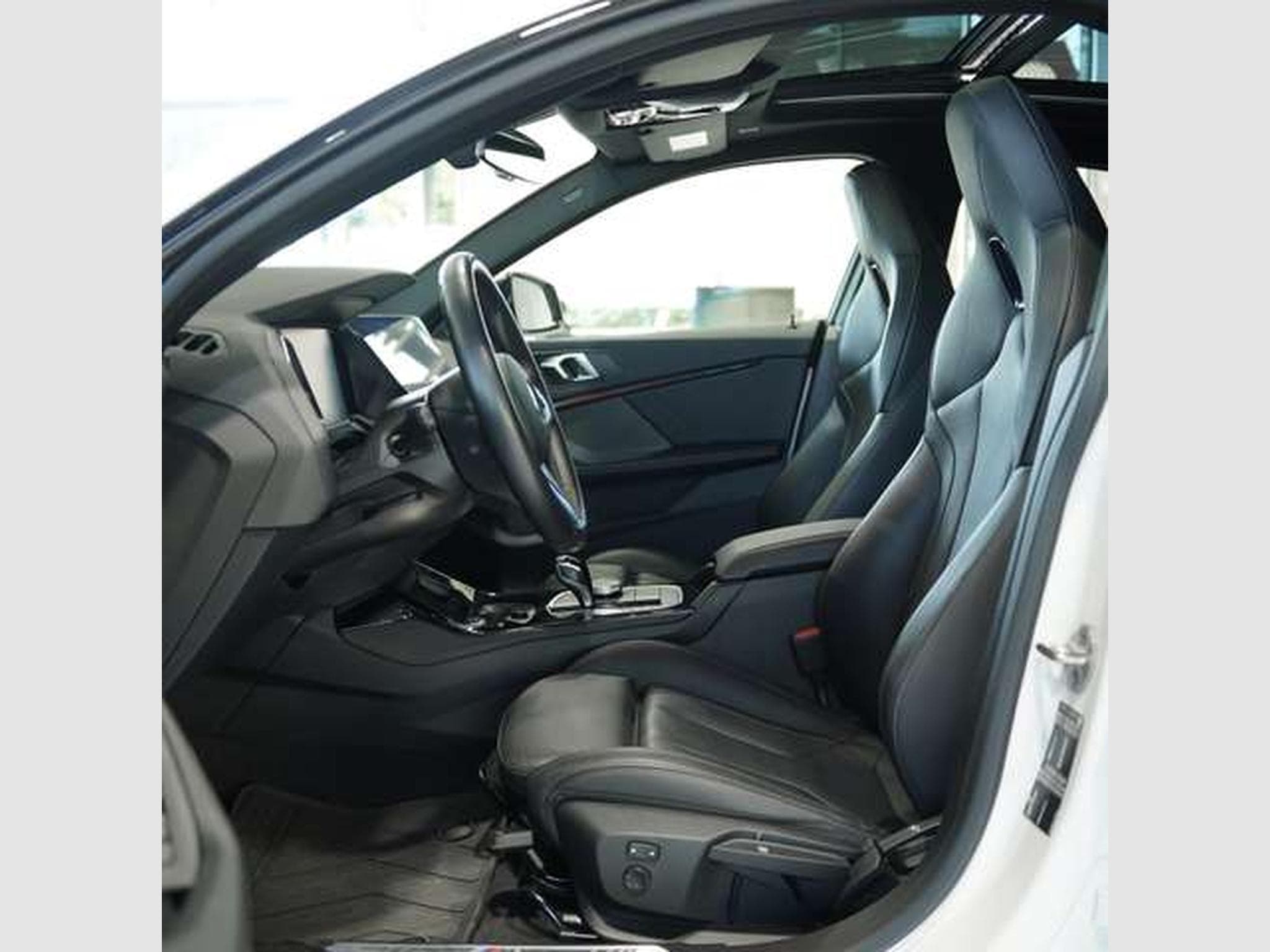 BMW 218 i M Sport *2.H *Sportsitze *H&K (2023) - Foto 21