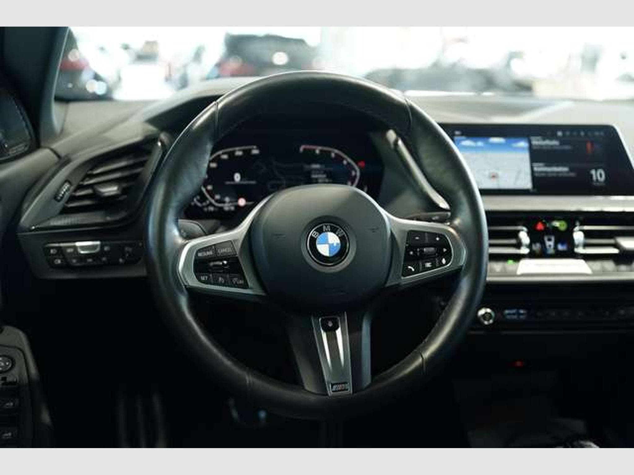 BMW 218 i M Sport *2.H *Sportsitze *H&K (2023) - Foto 37