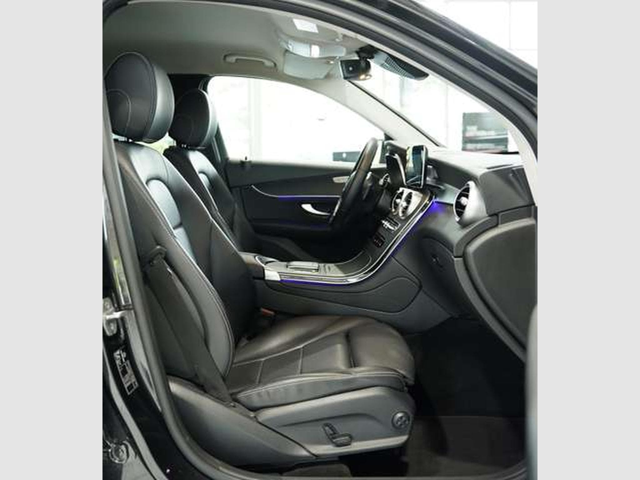 Mercedes GLC 200 4Matic 9G 2H *Digital*Leder*AHK*Ambiente (2021) - Photo 14