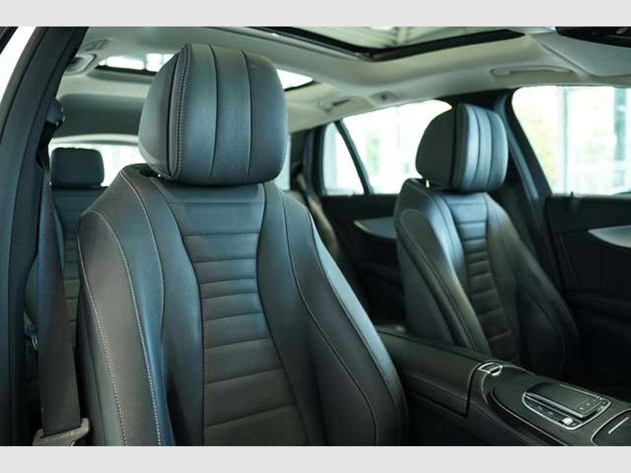 Mercedes E 400 d 4M All-Terrain *Memory *Pano *AHK *LUFT (2021) - Foto 18
