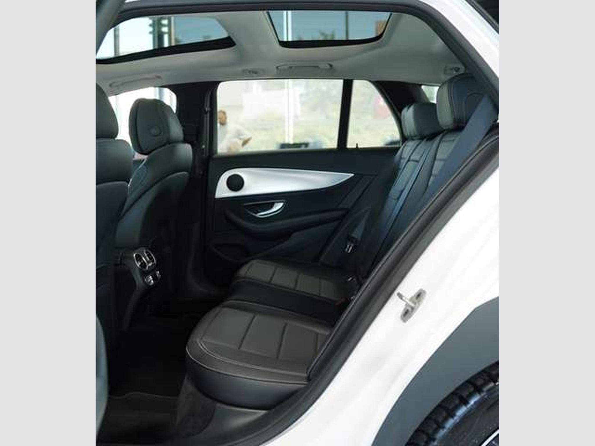 Mercedes E 400 d 4M All-Terrain *Memory *Pano *AHK *LUFT (2021) - Foto 22