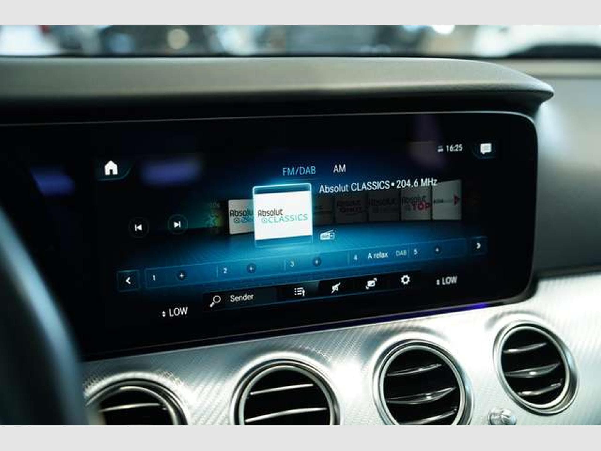 Mercedes E 400 d 4M All-Terrain *Memory *Pano *AHK *LUFT (2021) - Foto 32