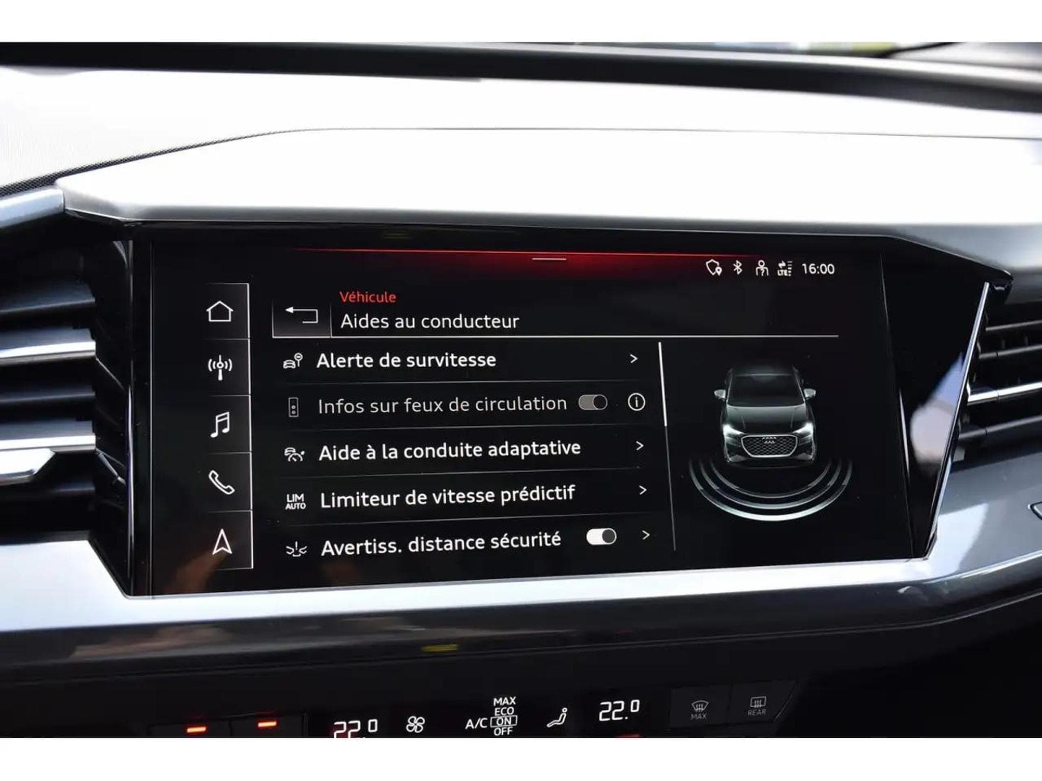 Audi e-tron (2024) - Foto 12