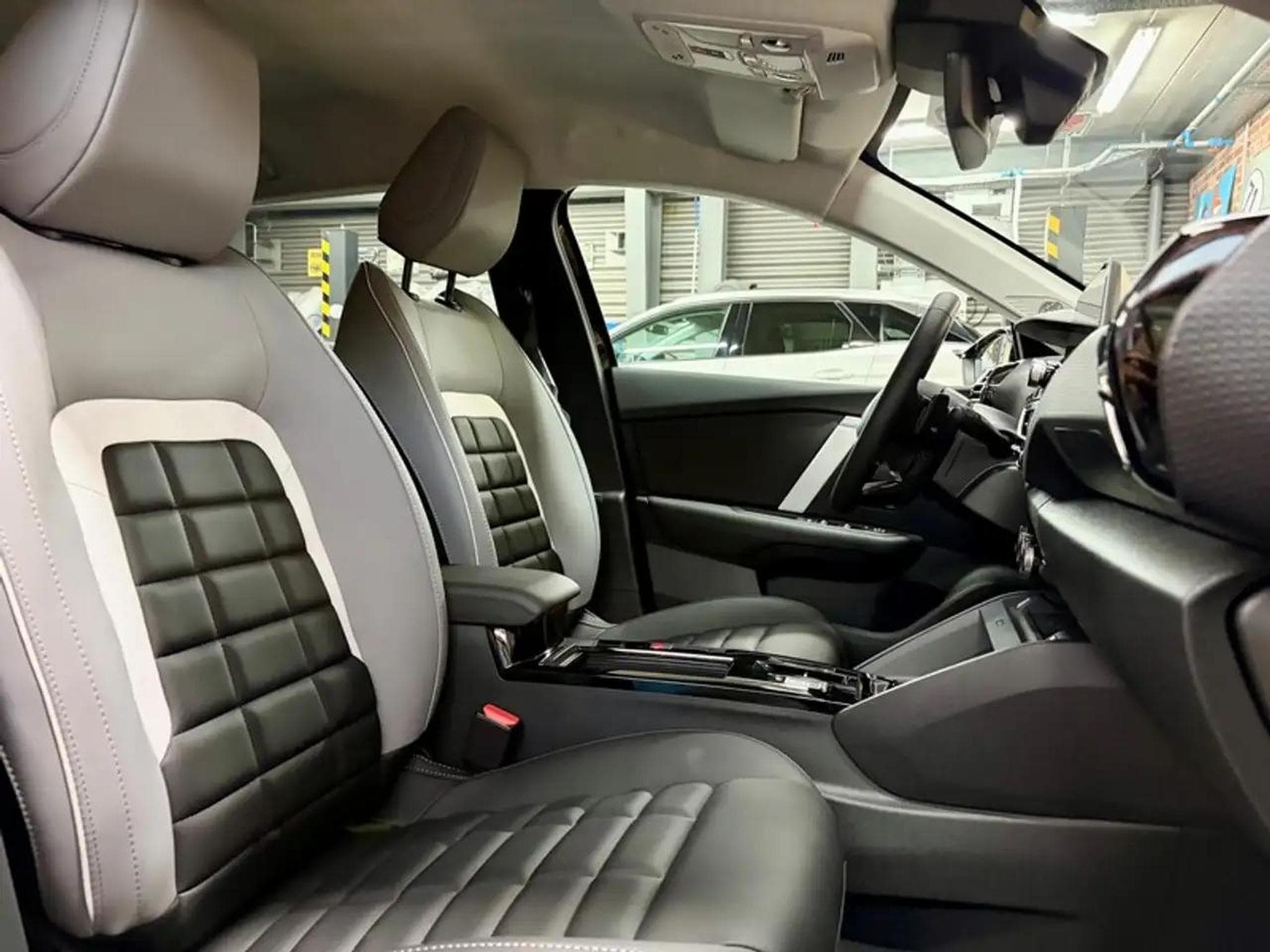 Citroën C4 (2025) - Foto 8
