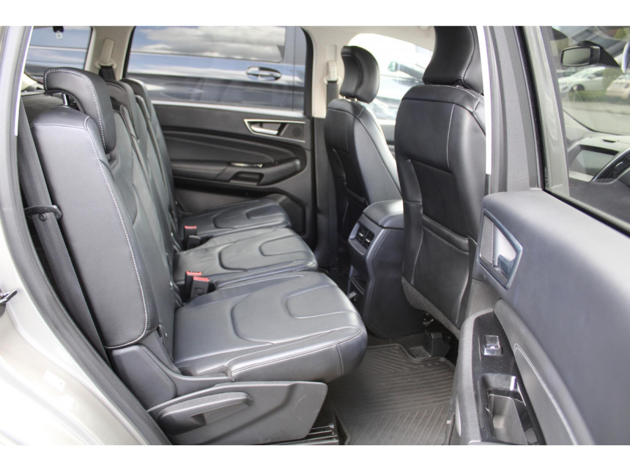 Ford S-Max TITANIUM CUIR LED NAVI (2017) - Photo 8