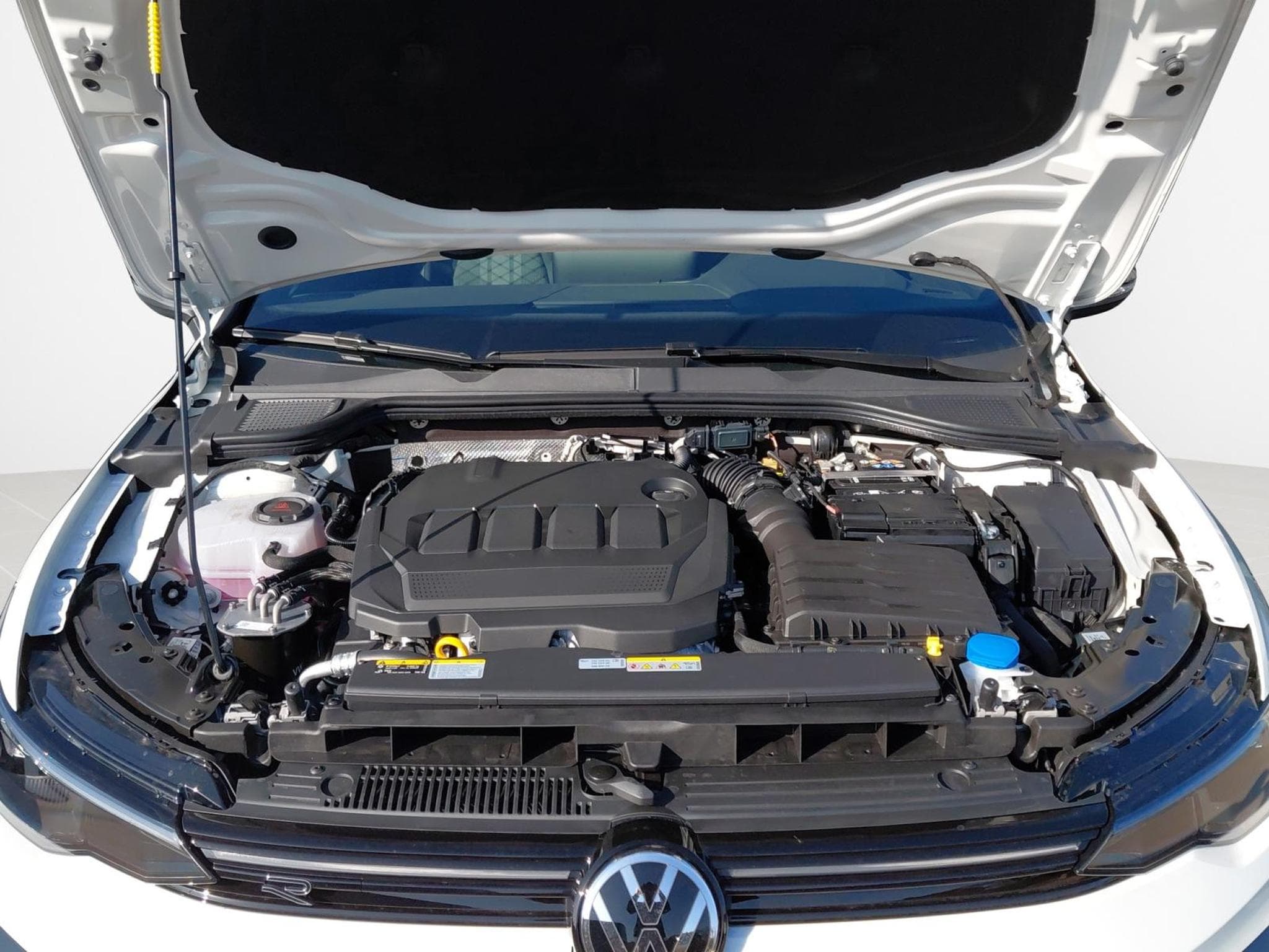 VW Golf R-Line (2026) - Photo 22
