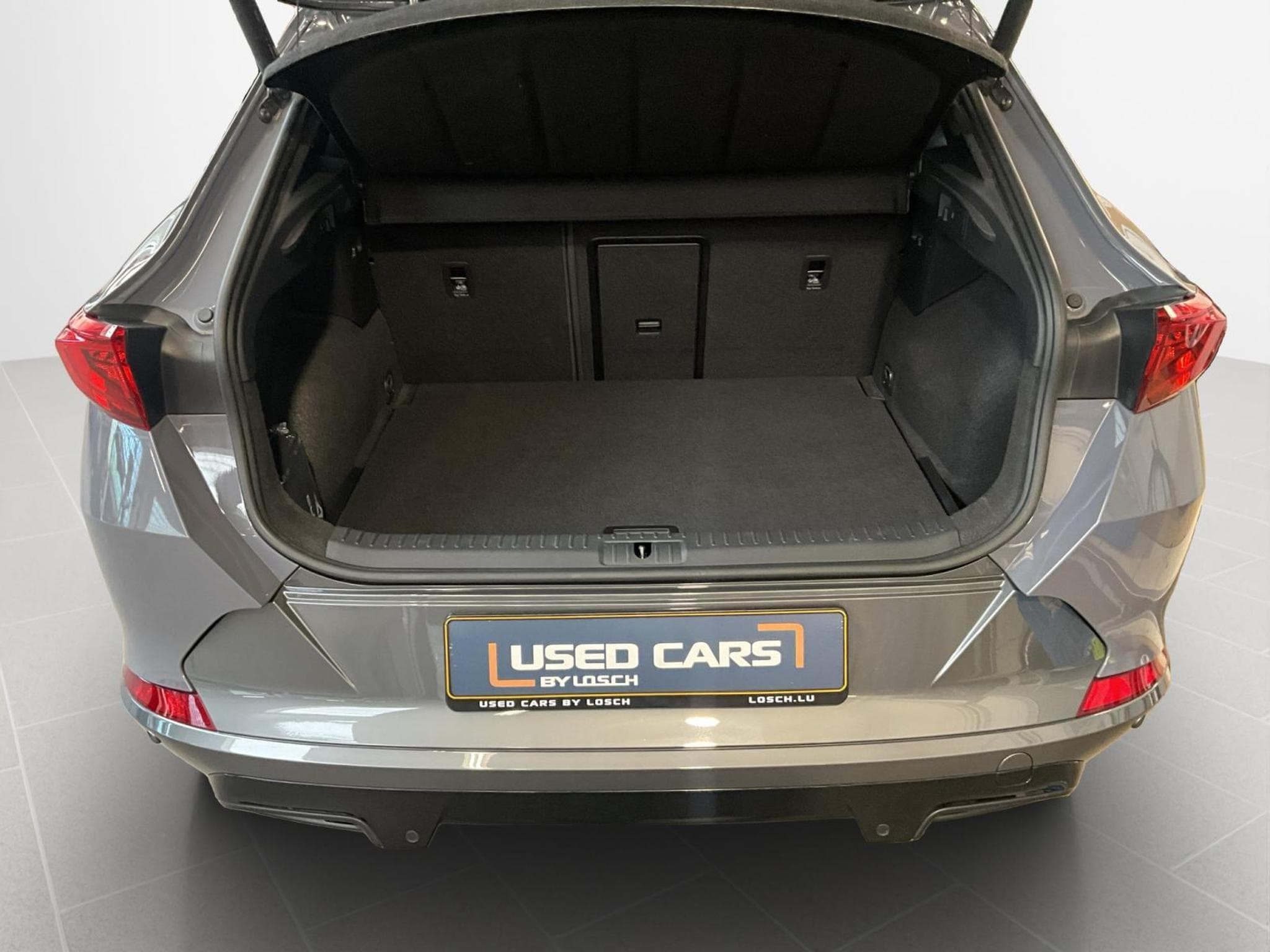 Cupra Formentor DSG+P.Pro+DCC+LedMatrix+BeatsAudio (2023) - Photo 17