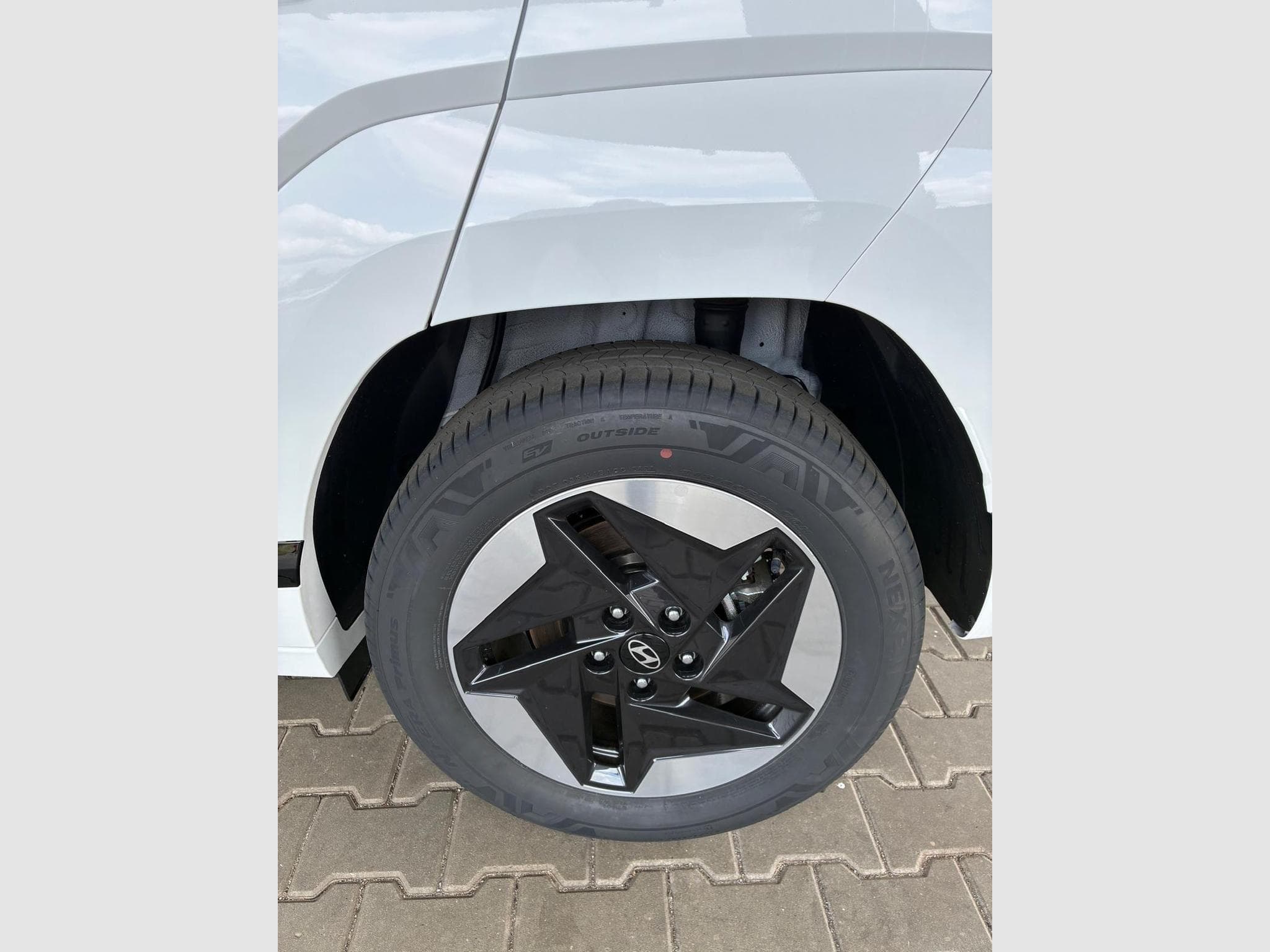 Hyundai Kona Comfort (2025) - Photo 10