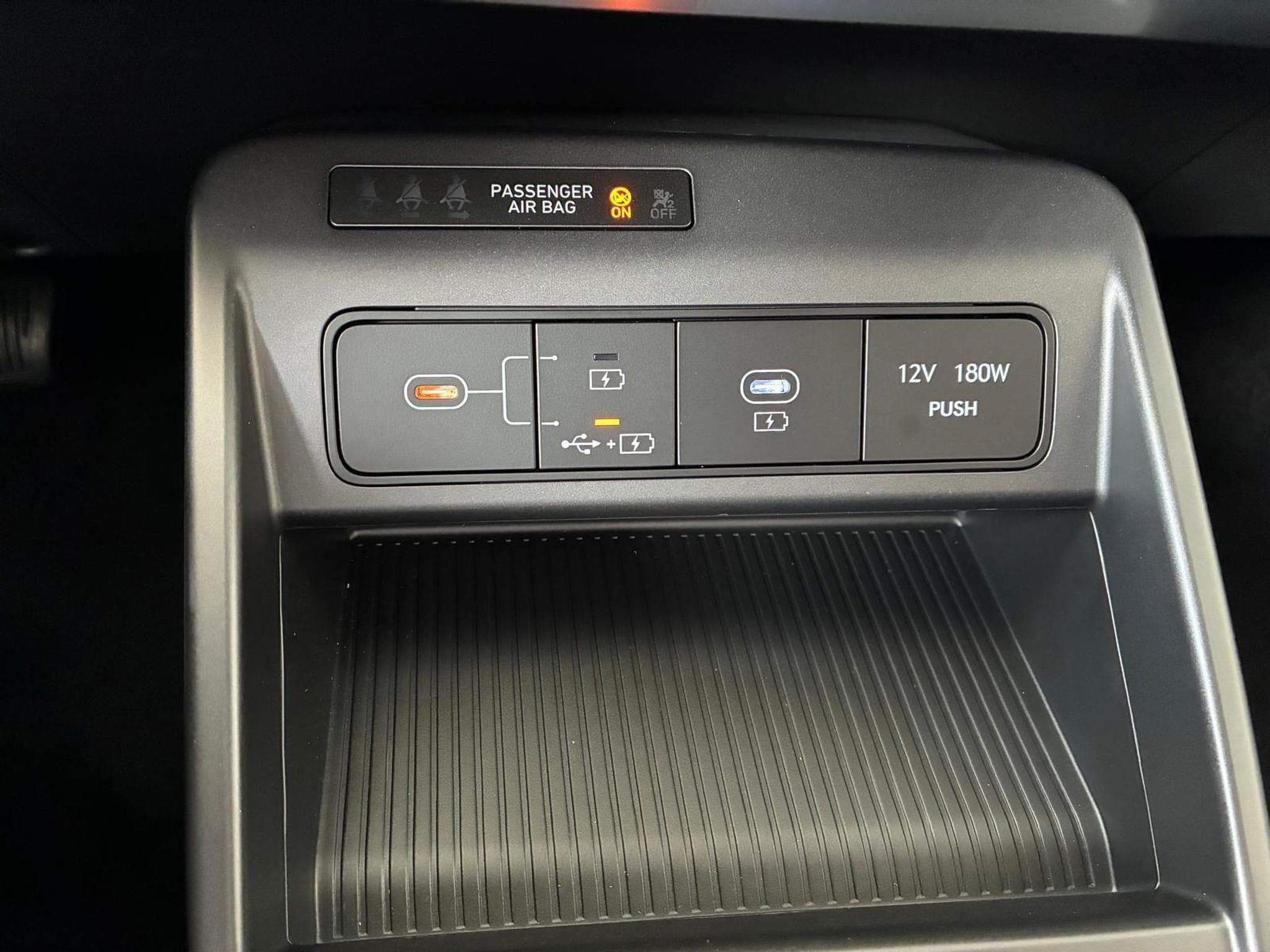 Hyundai Kona Comfort (2025) - Photo 16
