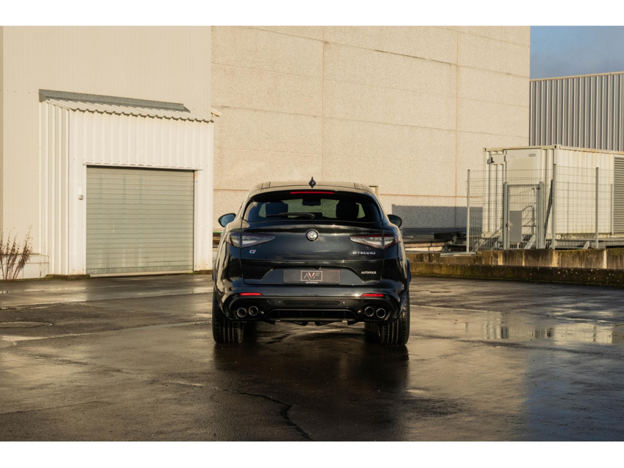 Alfa-Romeo Stelvio 2.9 Bi-Turbo V6  - Toit ouvrant pano - H&K - Carbone /Cérami (2023) - Photo 4