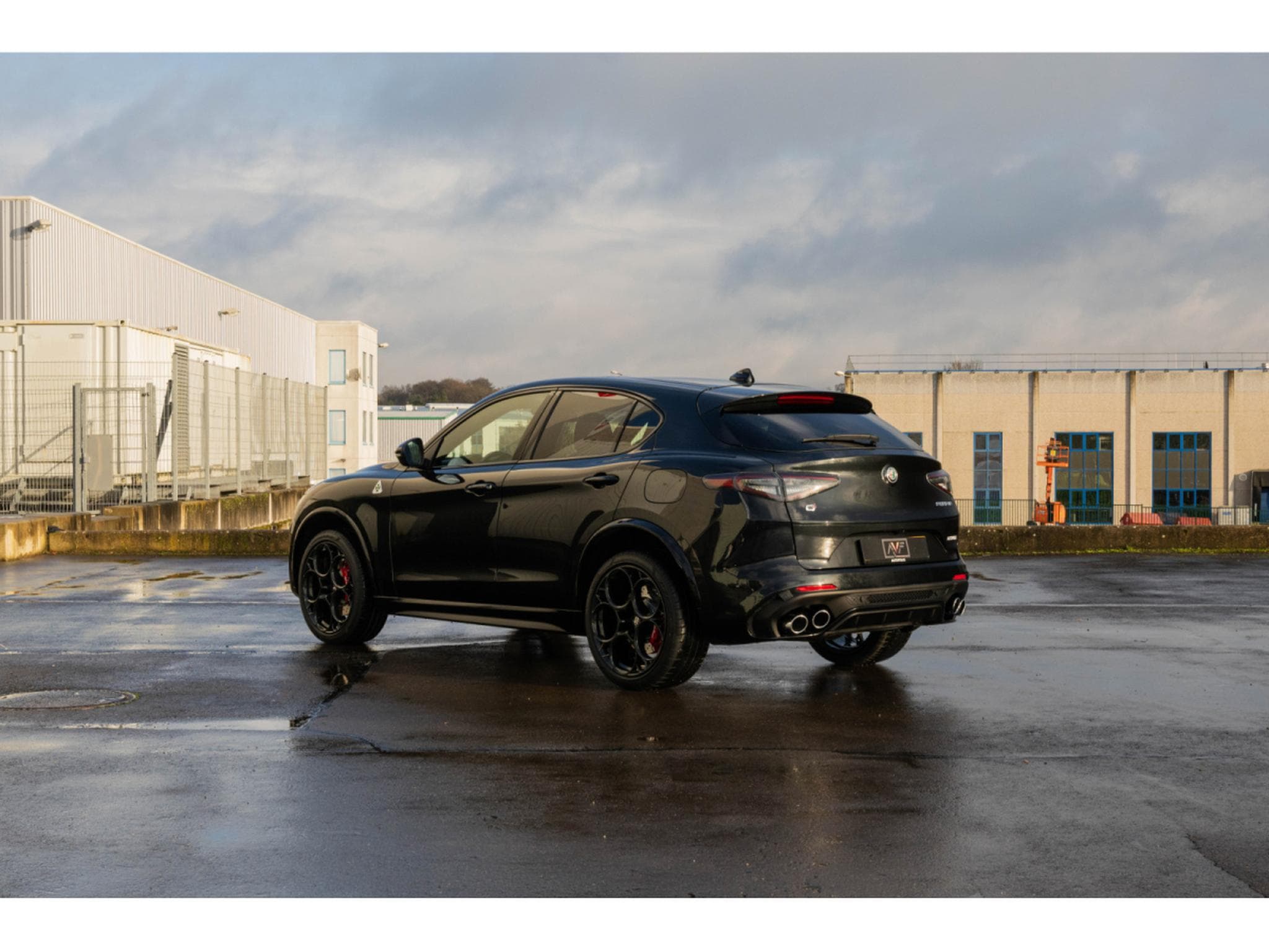 Alfa-Romeo Stelvio 2.9 Bi-Turbo V6  - Toit ouvrant pano - H&K - Carbone /Cérami (2023) - Photo 5