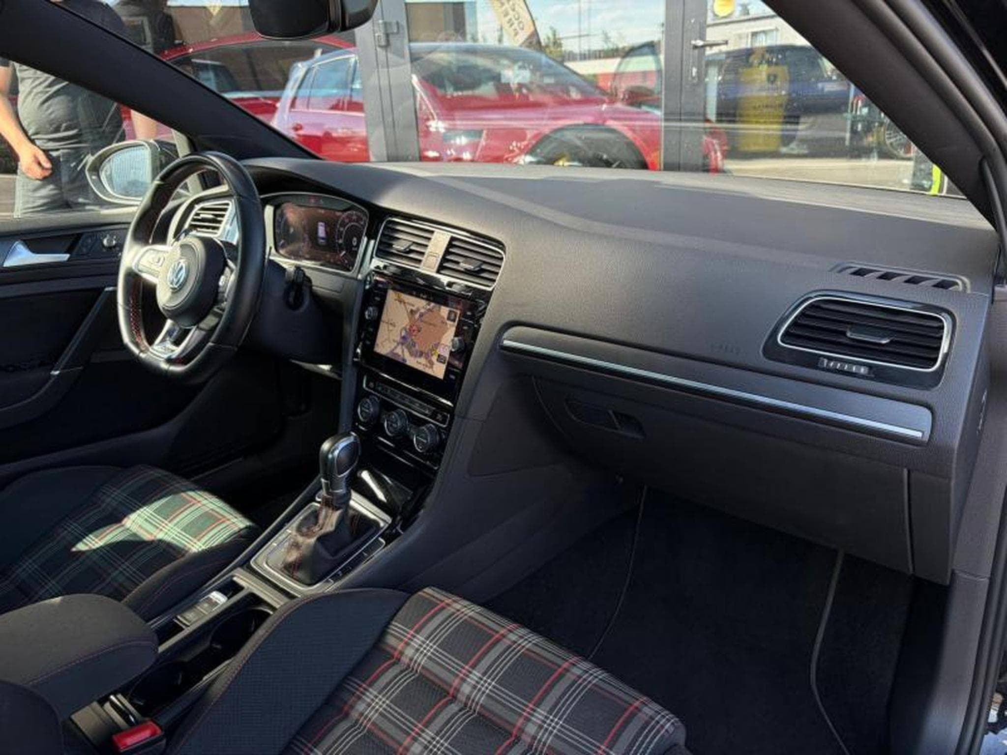VW Golf GTI (2019) - Photo 10
