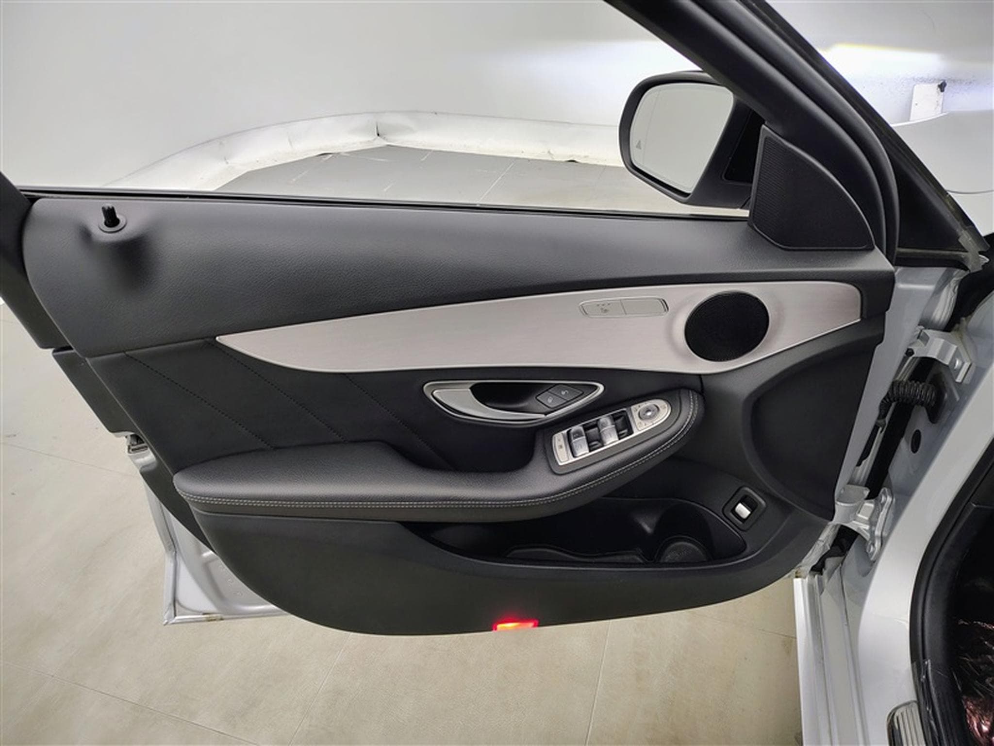Mercedes C 200 AMG Line (2021) - Photo 17