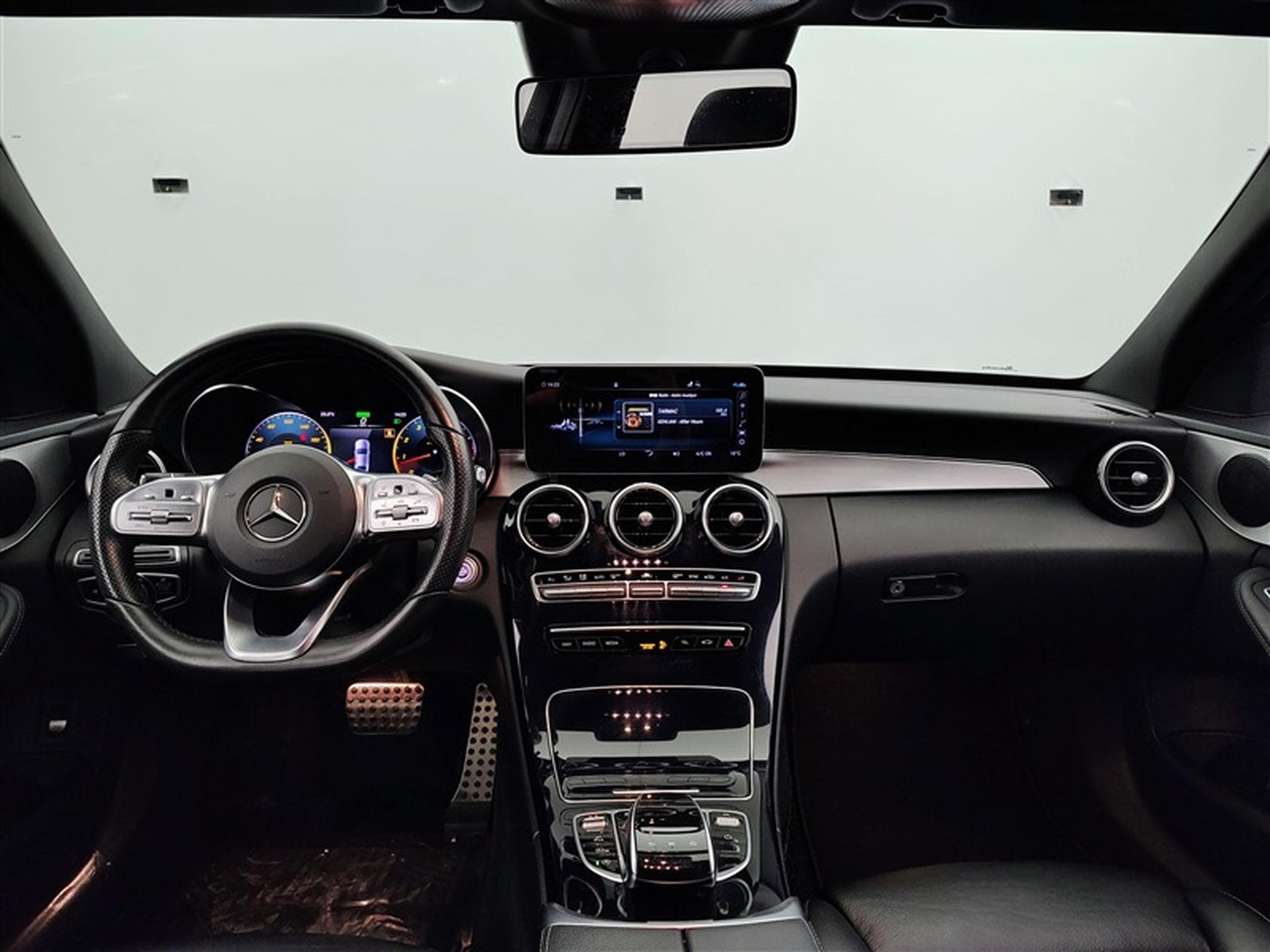 Mercedes C 200 AMG Line (2021) - Photo 8