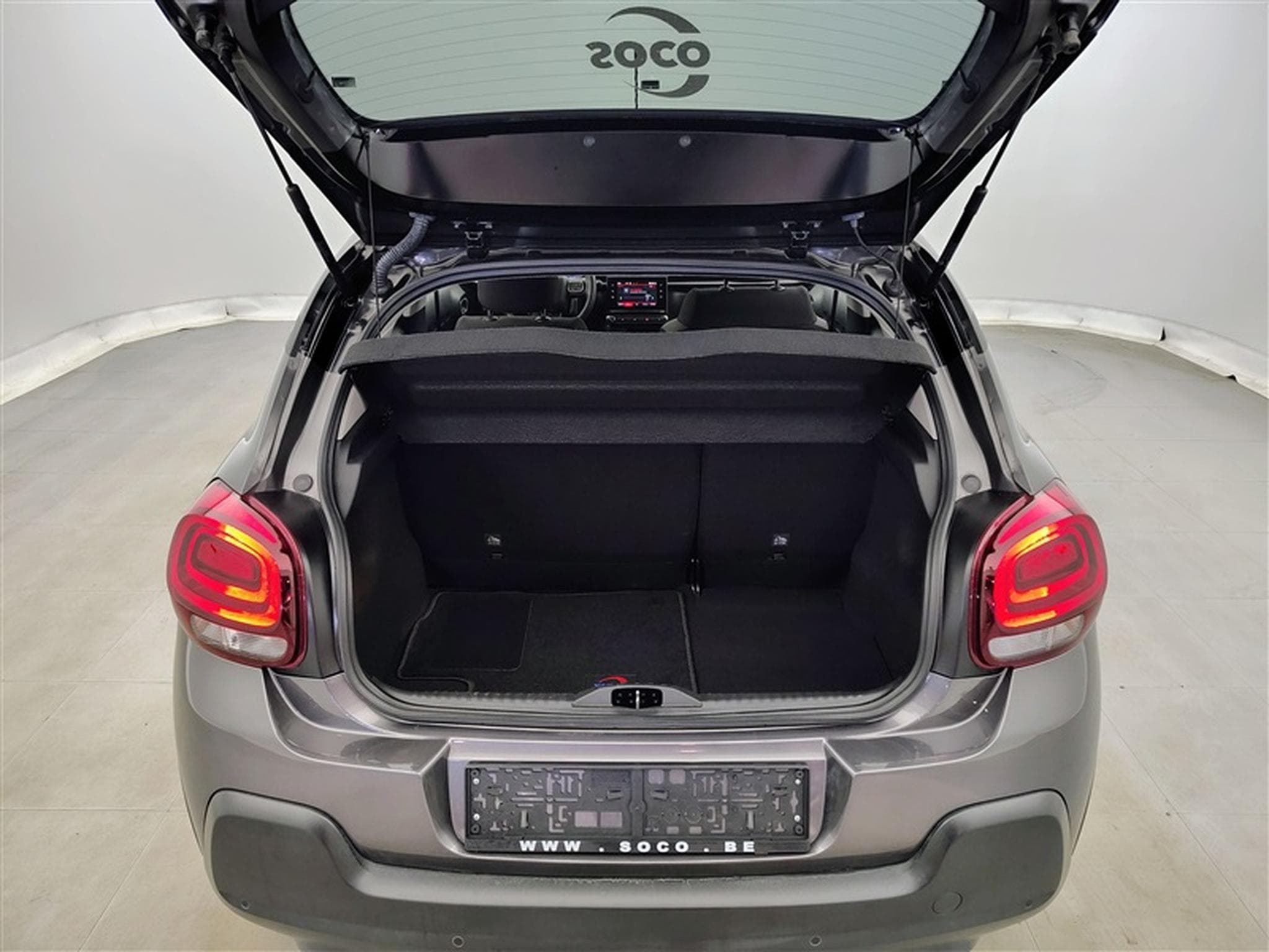 Citroen C3 1.2i PureTech Shine CARPLAY / FULL LED / JA 16" (2023) - Photo 14