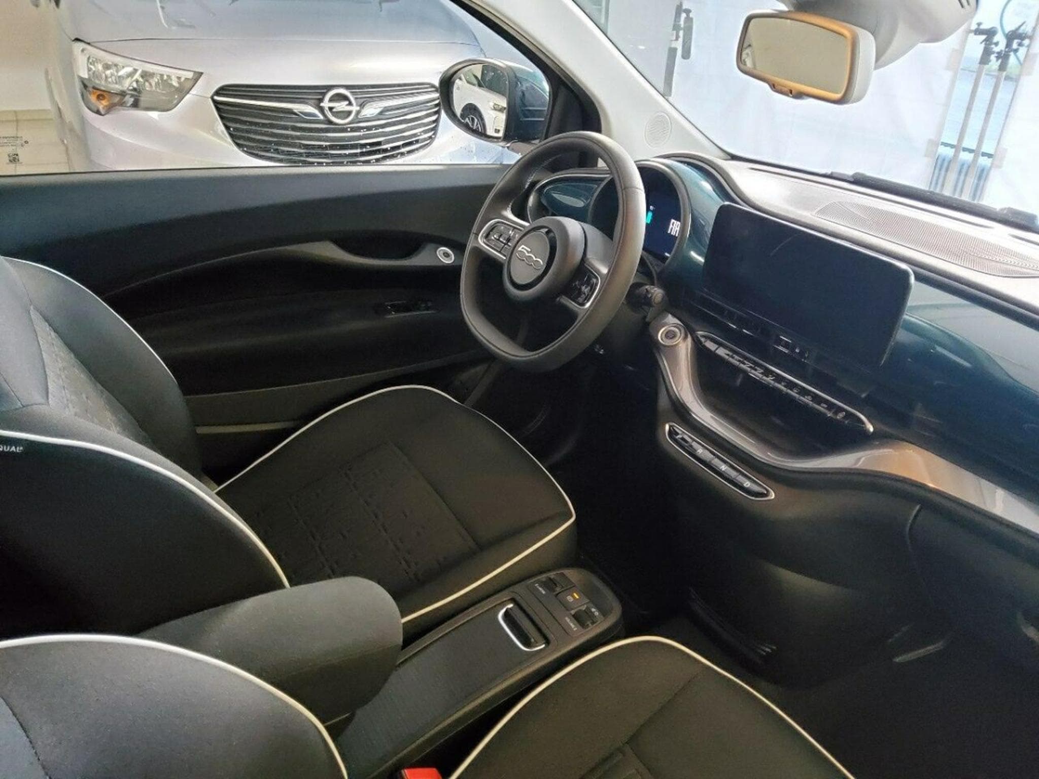 Fiat 500 Cabrio (2023) - Photo 3