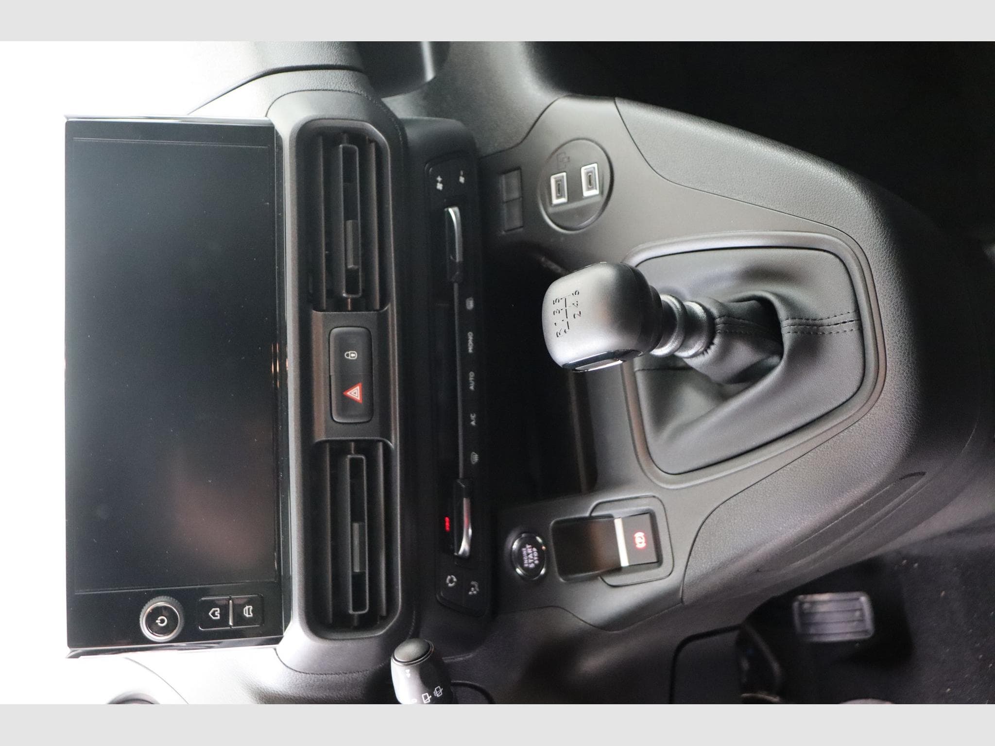 Peugeot Partner Standard Light (2025) - Photo 12