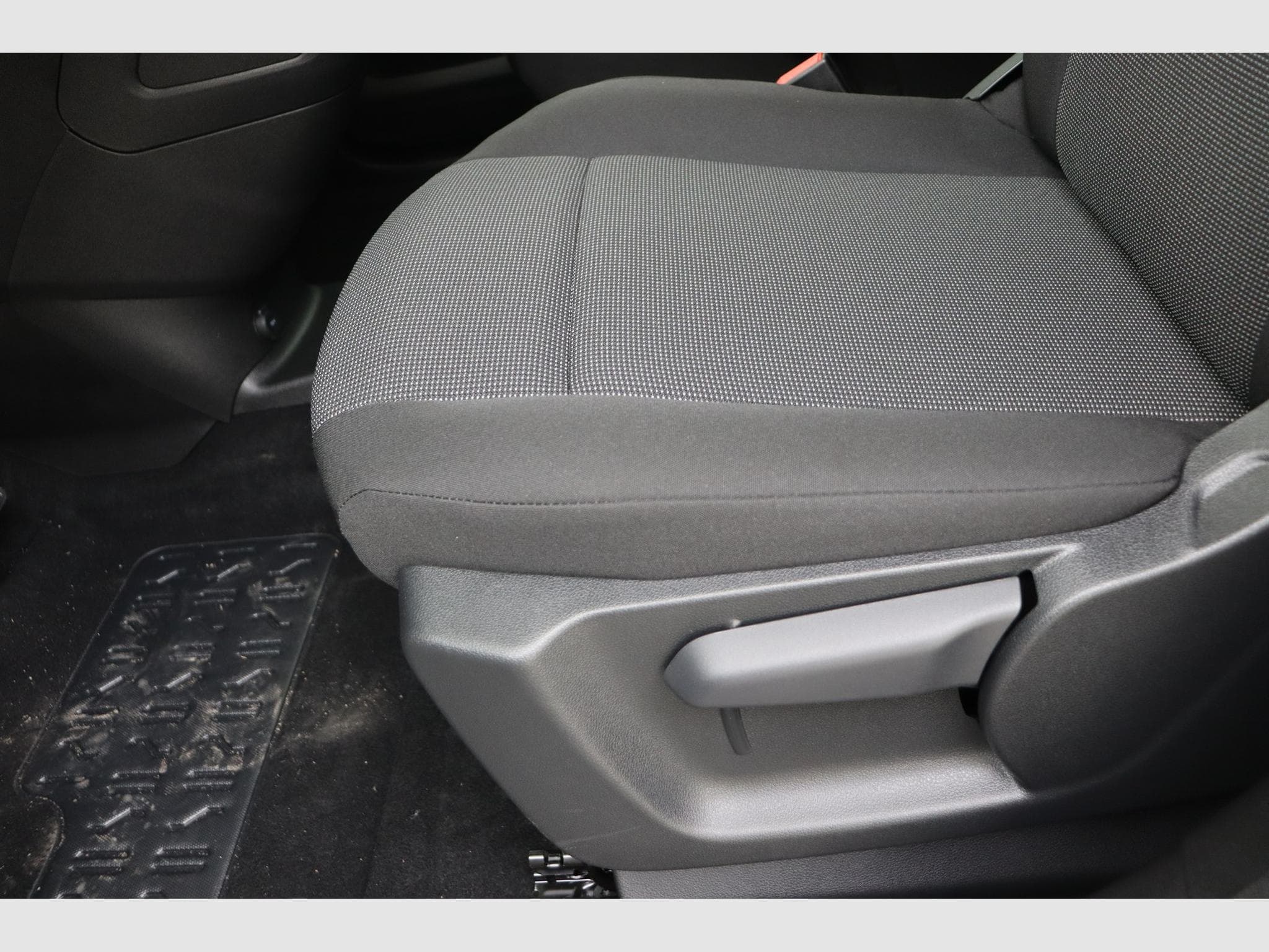 Peugeot Partner Standard Light (2025) - Photo 14