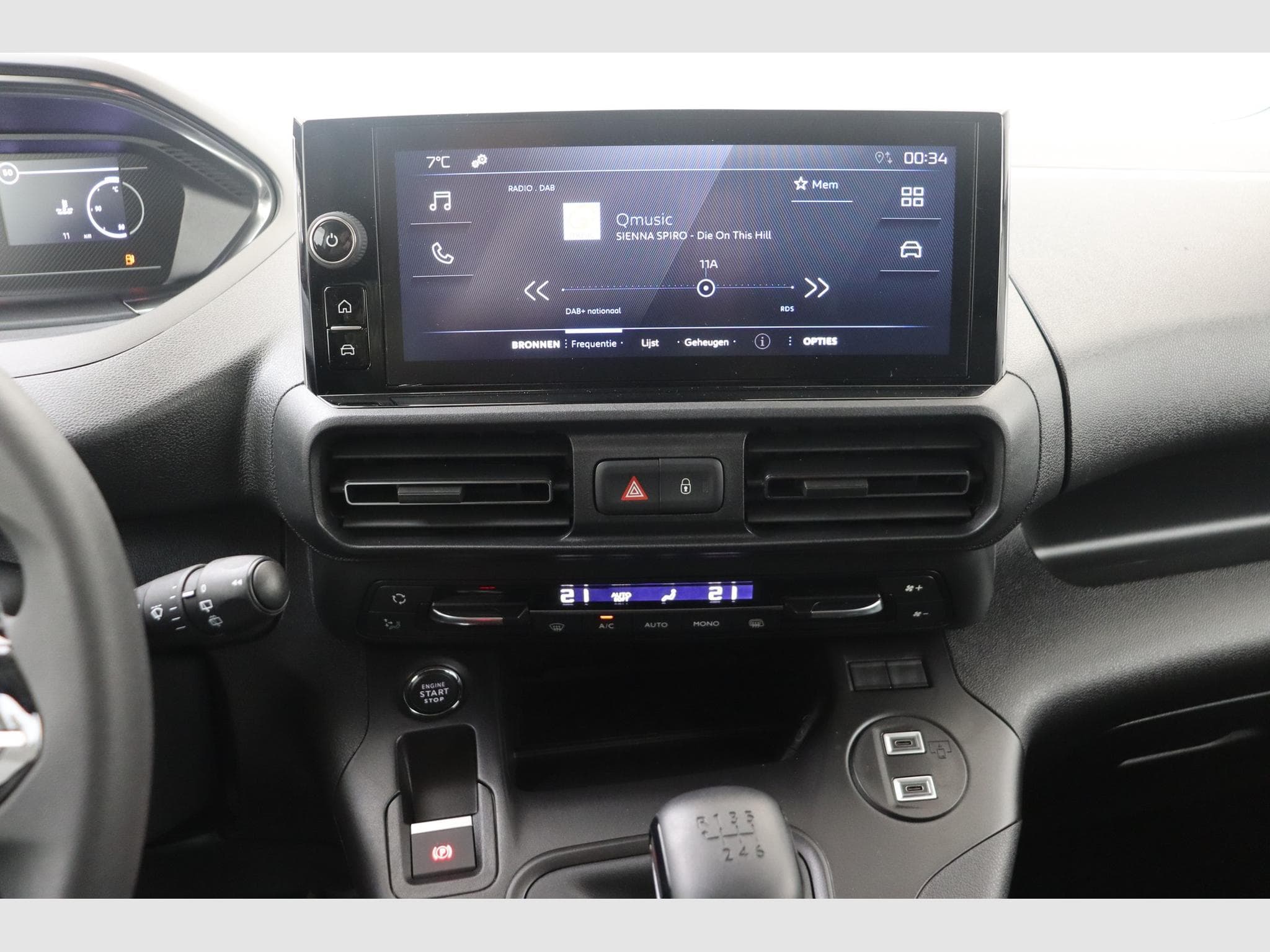 Peugeot Partner Standard Light (2025) - Photo 20