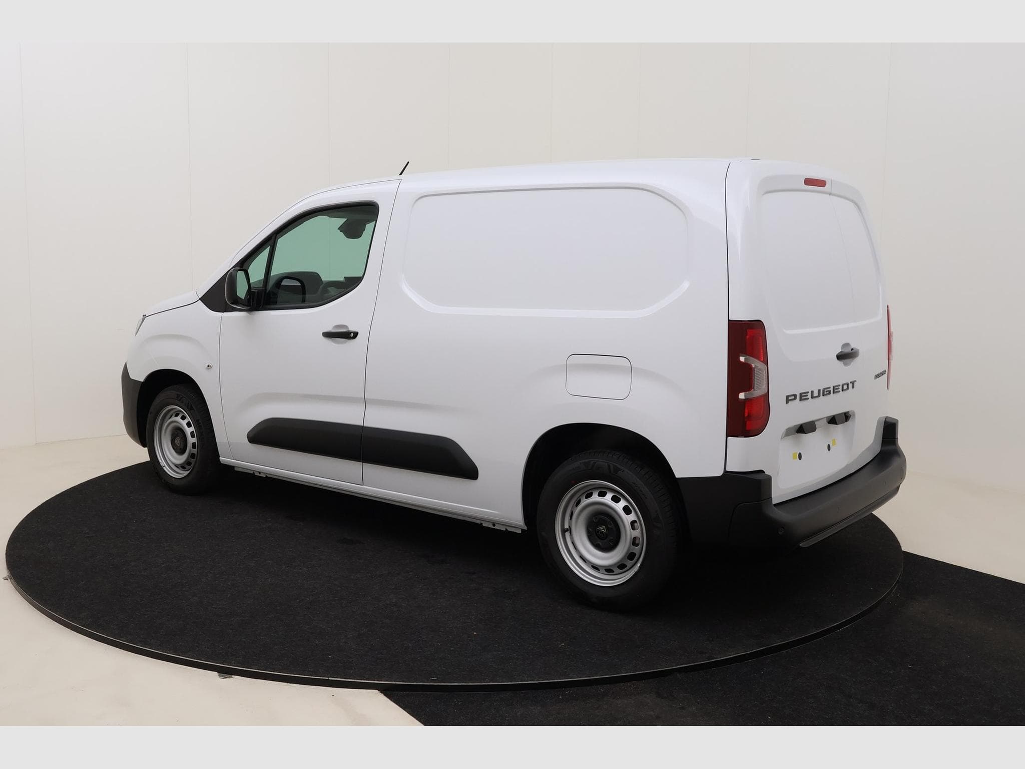 Peugeot Partner Standard Light (2025) - Photo 8