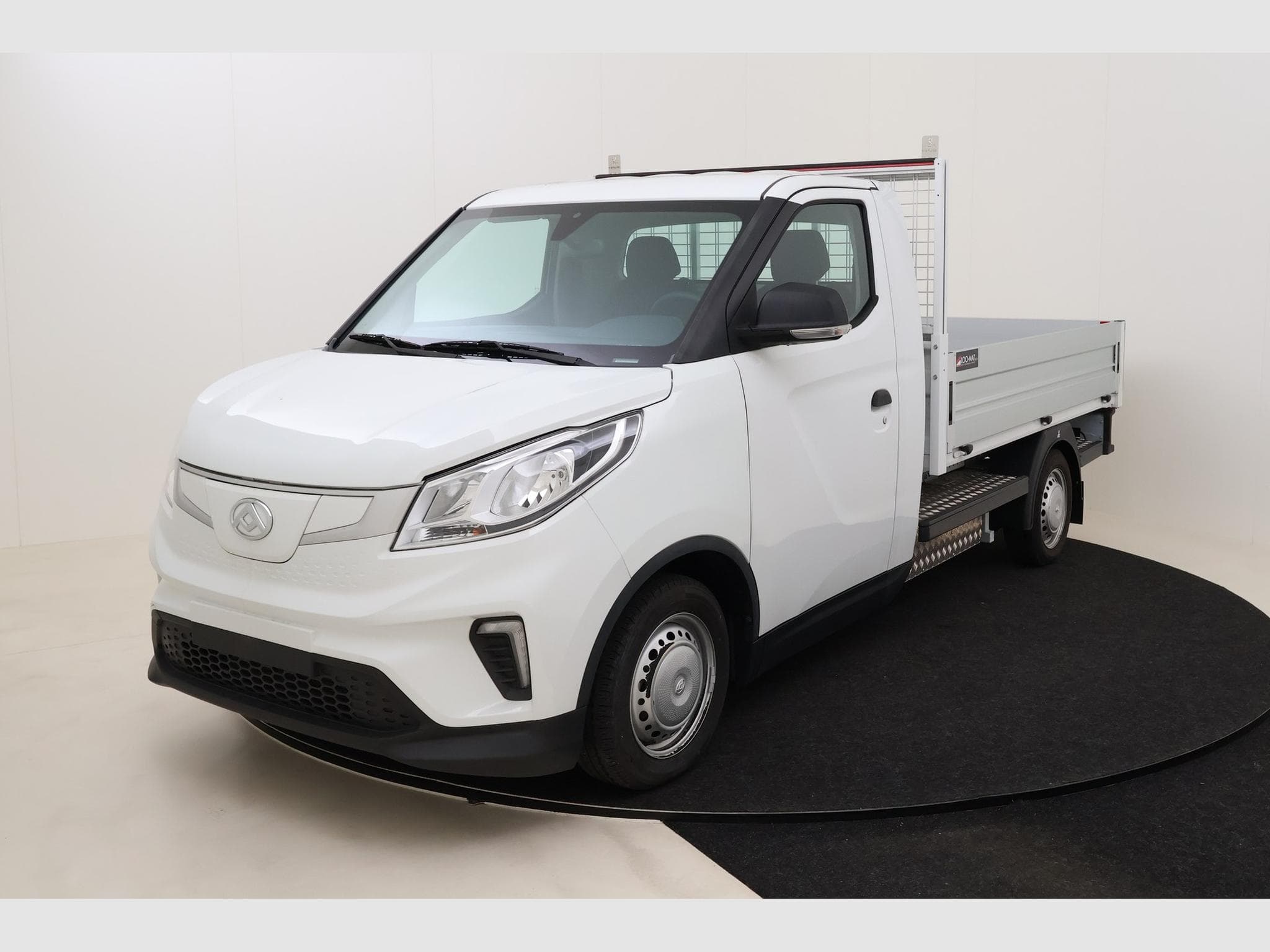 Maxus eDeliver 3 LONG WHEEL BASE (2025) - Photo 1