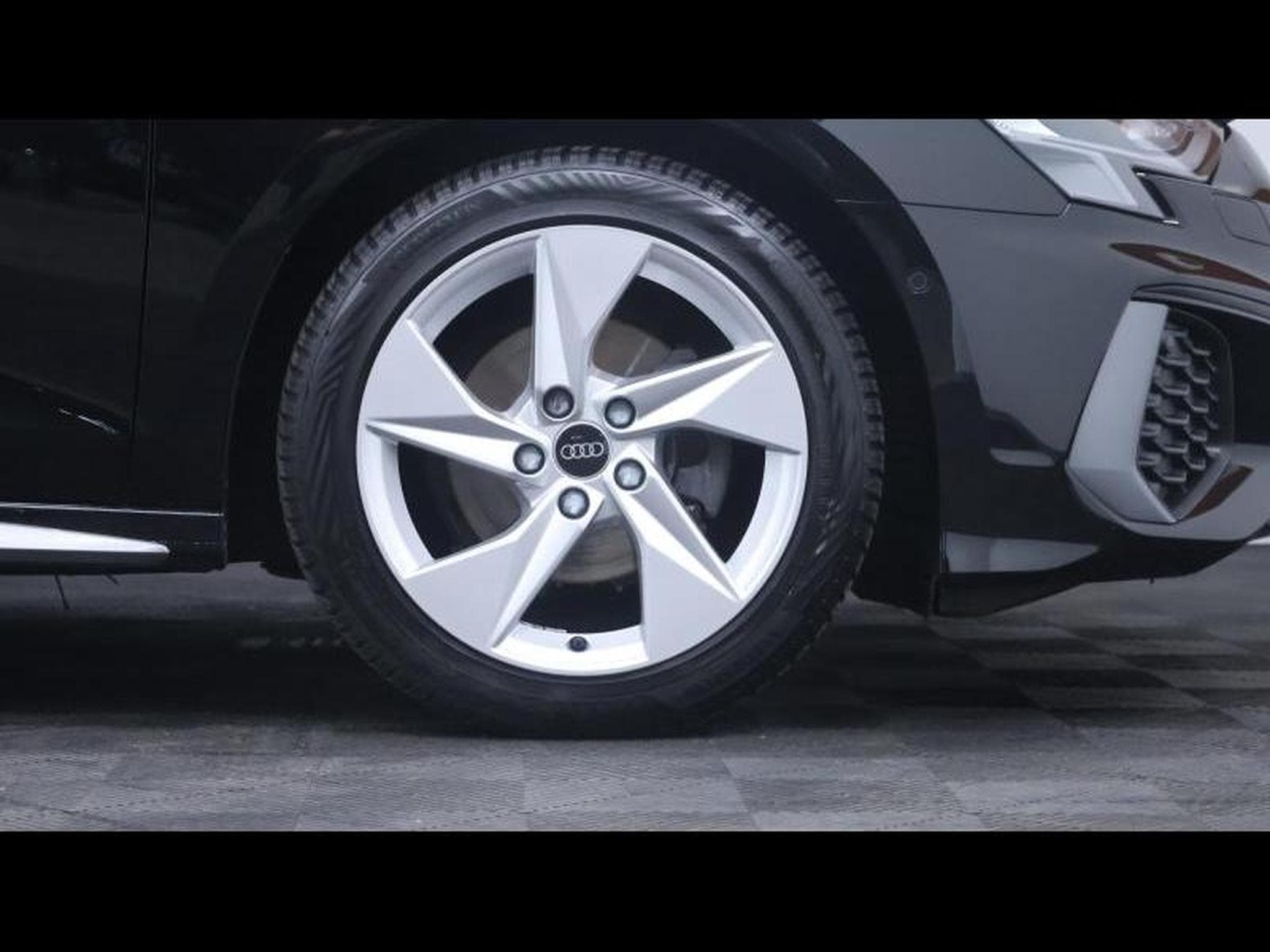 Audi A3 35 TFSI 150 S-LINE (2022) - Photo 10