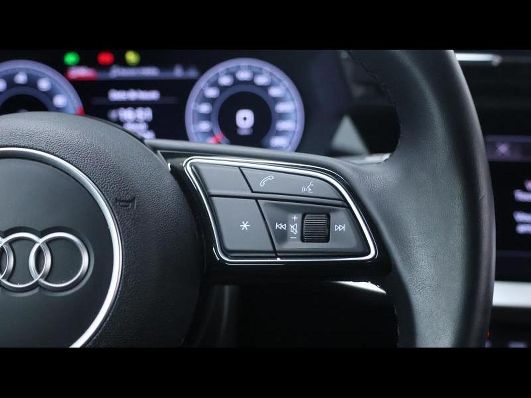 Audi A3 35 TFSI 150 S-LINE (2022) - Photo 18