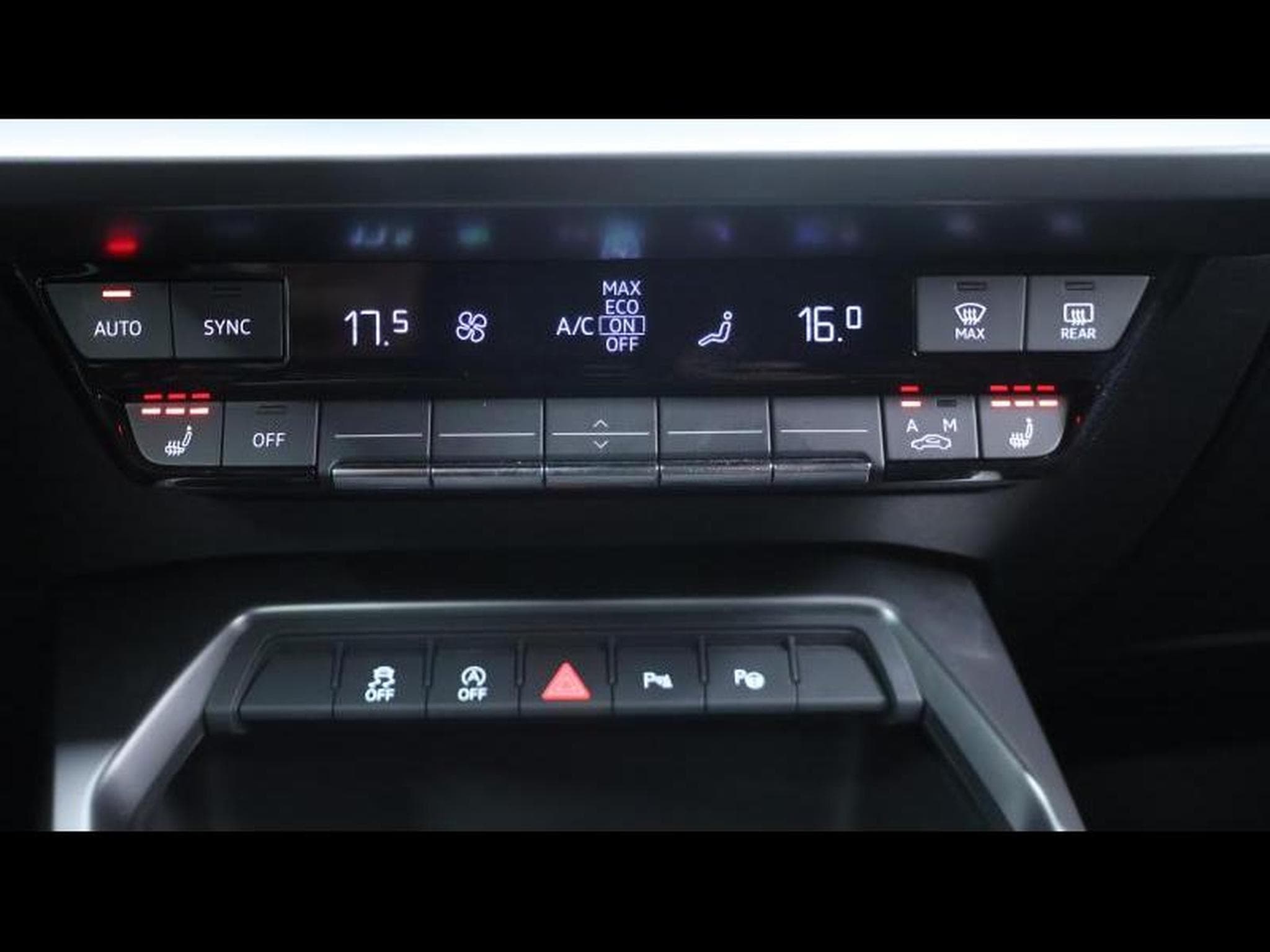 Audi A3 35 TFSI 150 S-LINE (2022) - Photo 21