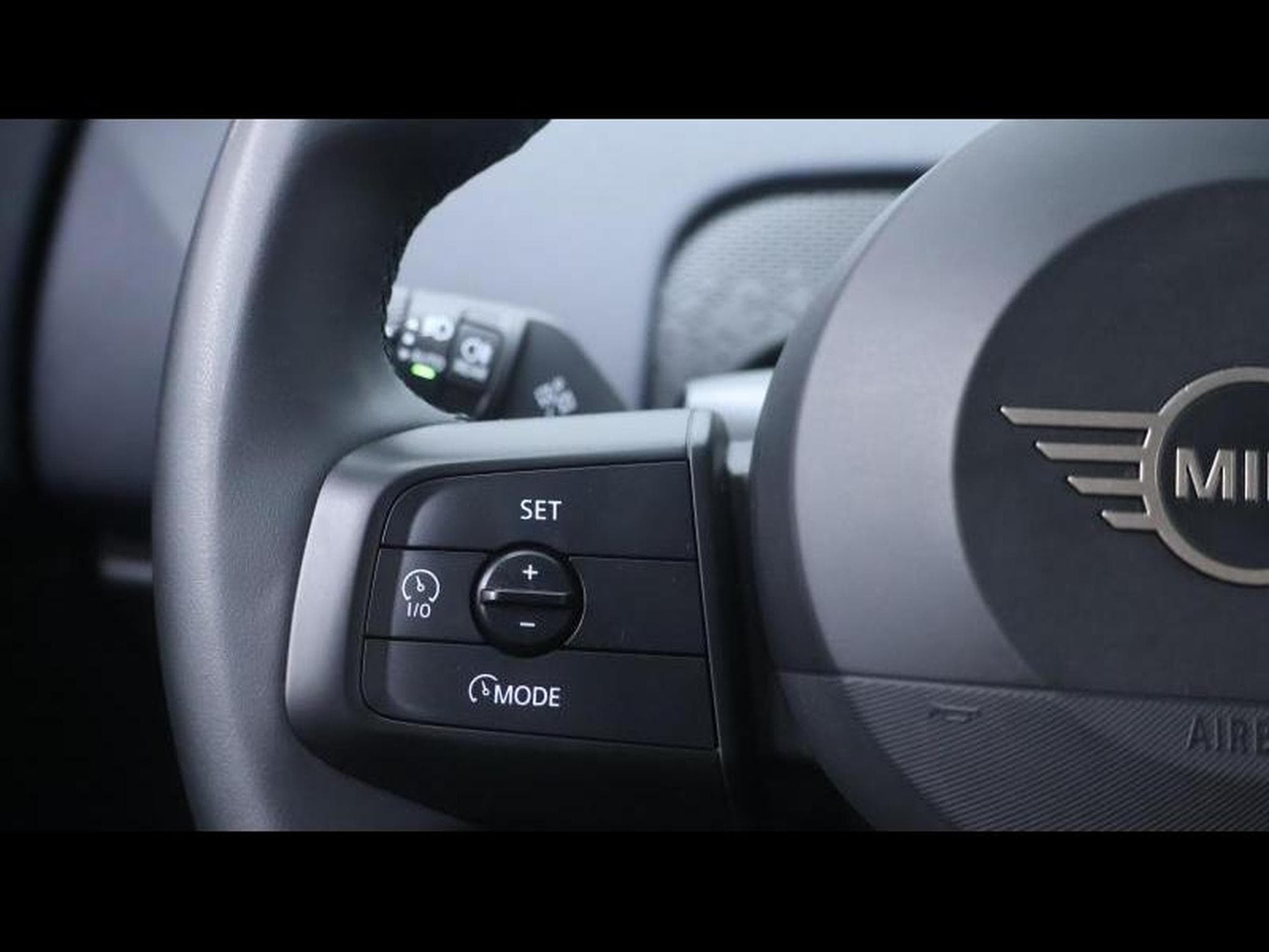 MINI Countryman 1.5 170 MHEV Classic Steptronic (2024) - Photo 17