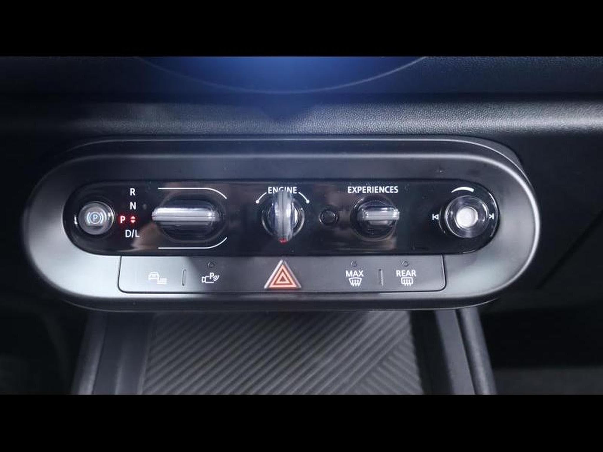 MINI Countryman 1.5 170 MHEV Classic Steptronic (2024) - Photo 19