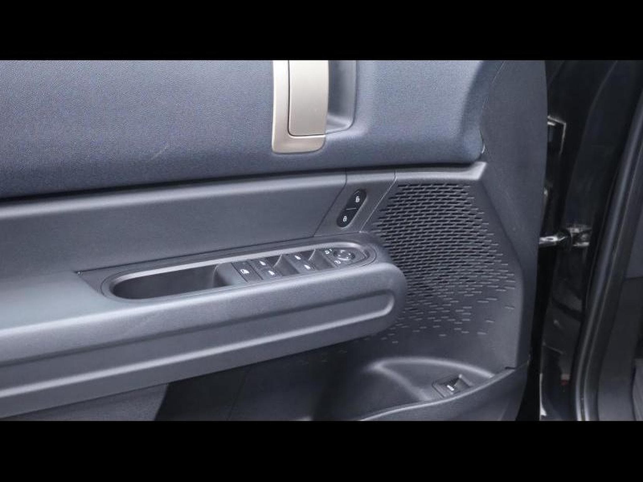 MINI Countryman 1.5 170 MHEV Classic Steptronic (2024) - Photo 25