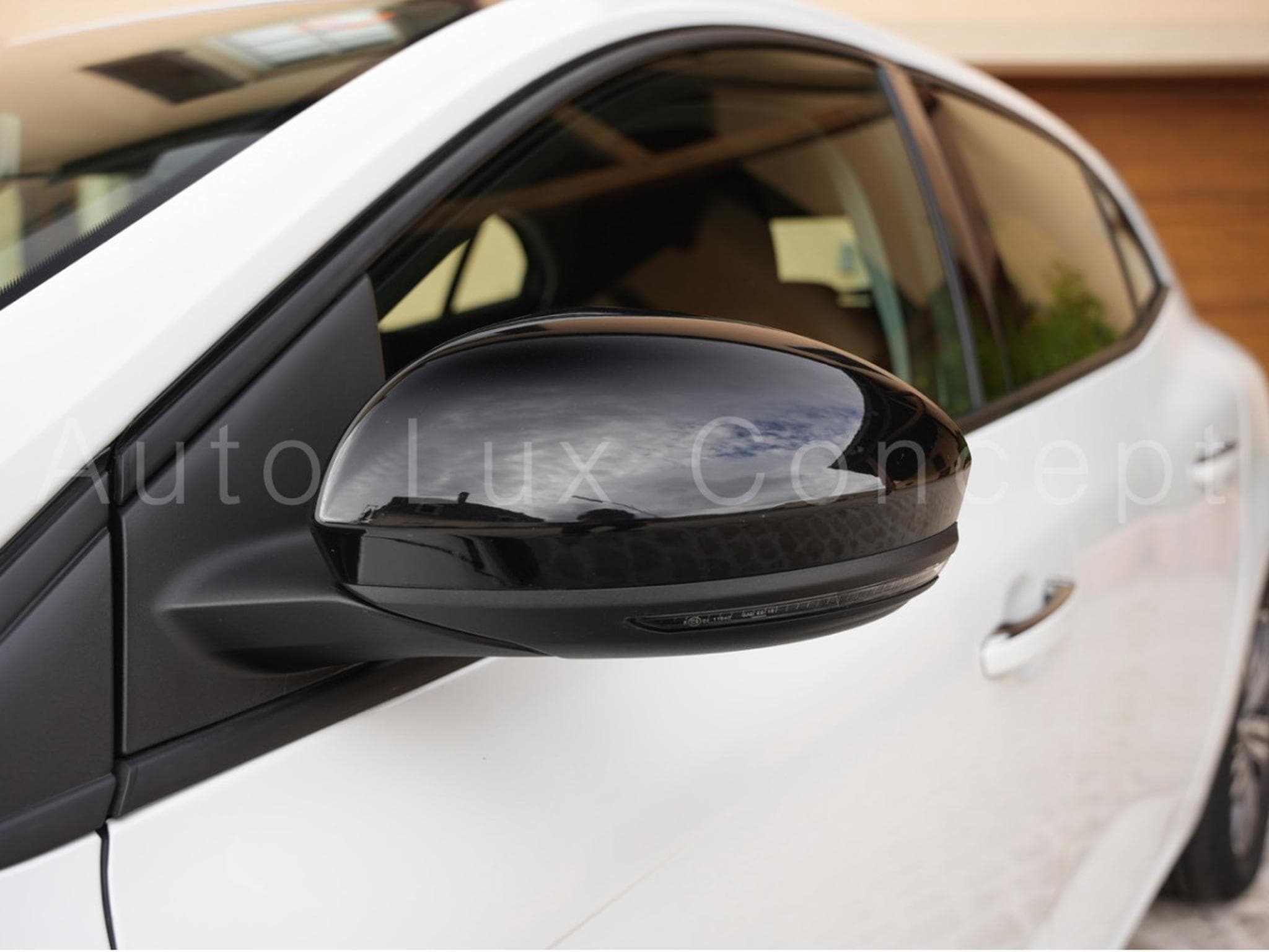 Renault Megane 1.5 dCi 115 EDC7 Equilibre (2024) - Photo 12