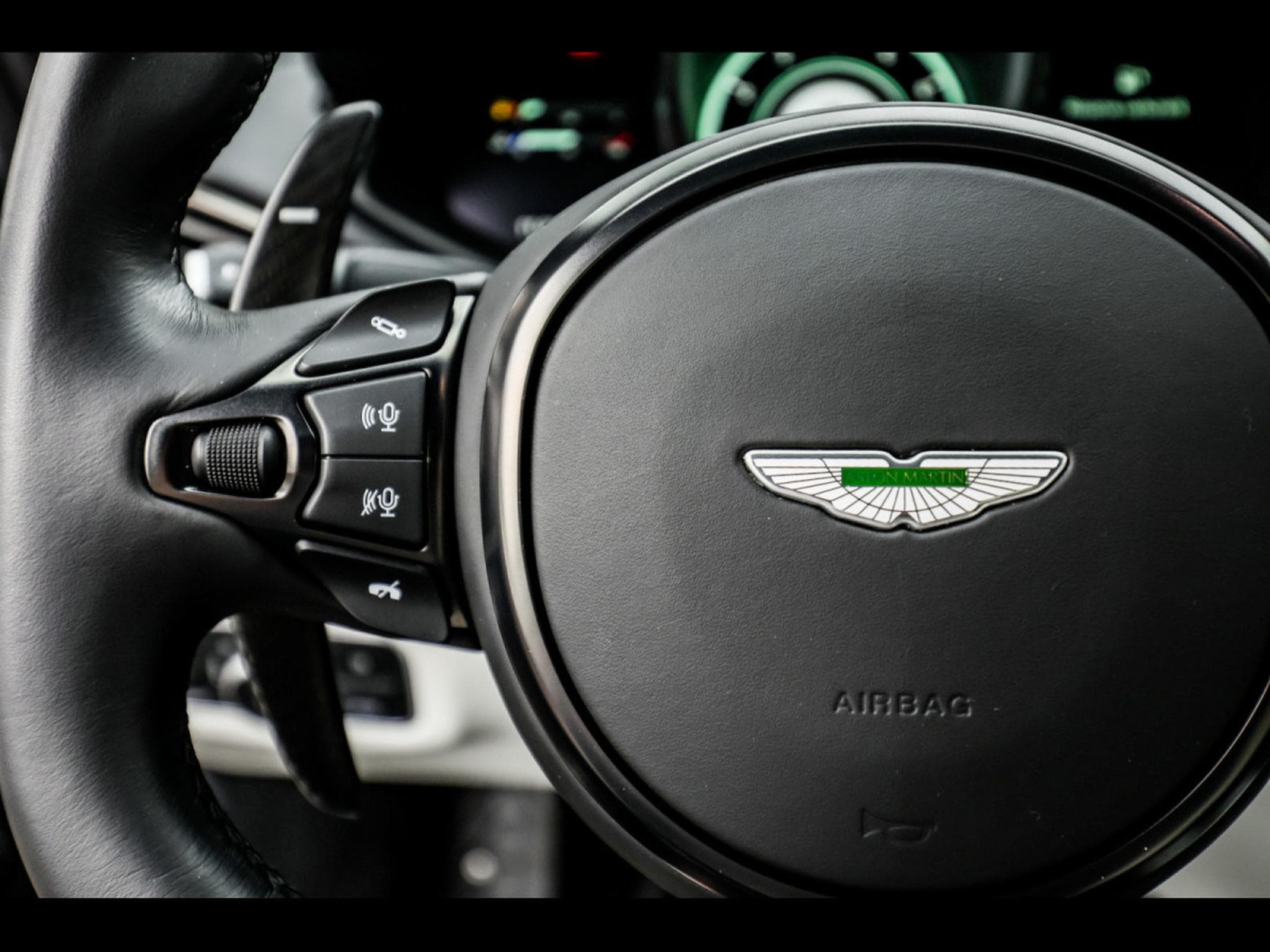 Aston-Martin V8 Vantage VANTAGE COUPE - FULL XPEL (2022) - Photo 21